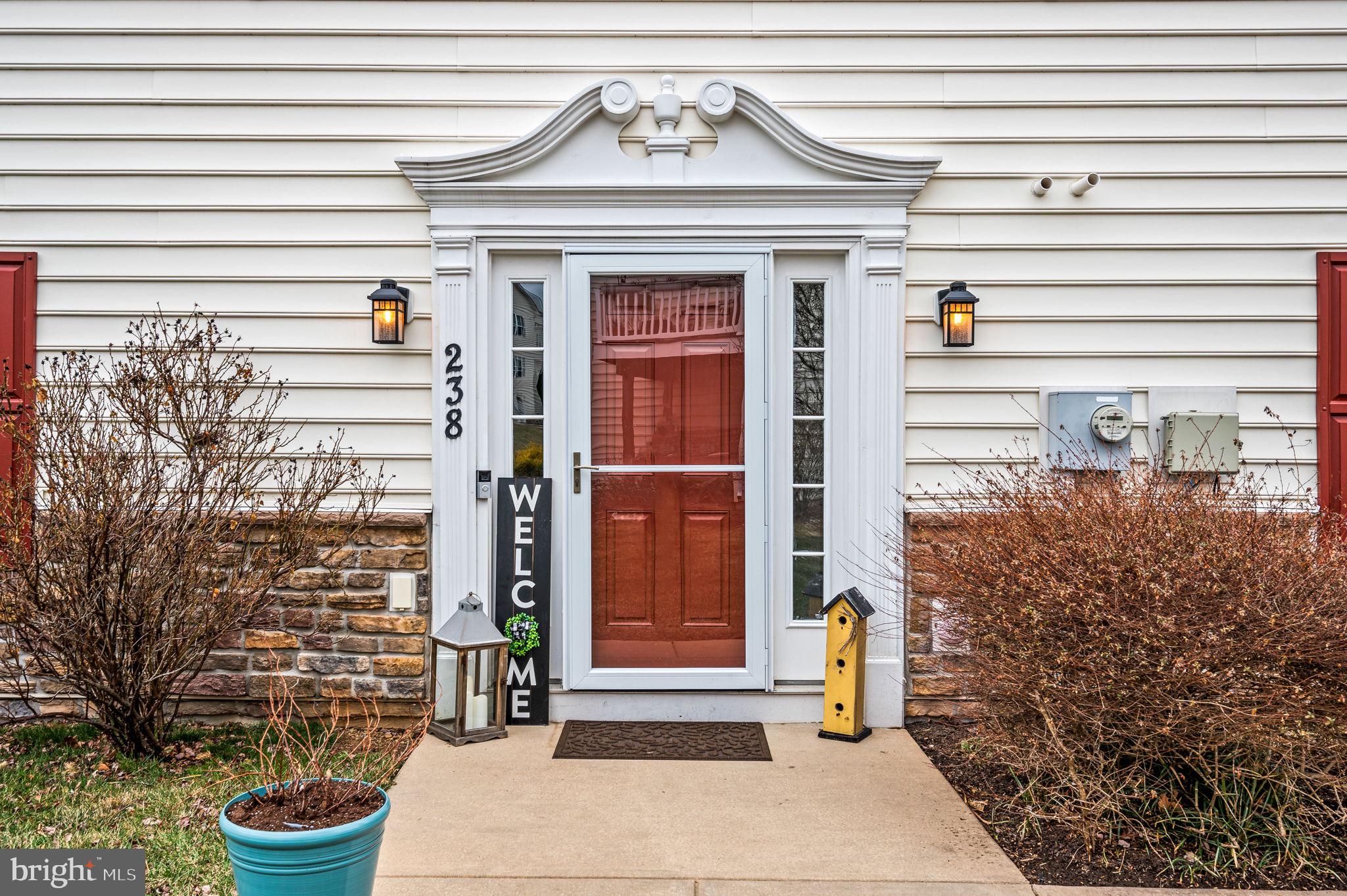 ROUND HILL - Residential