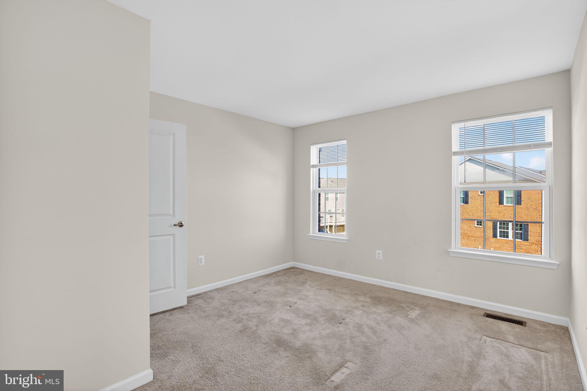 WESTCHESTER SQUARE - Residential Lease