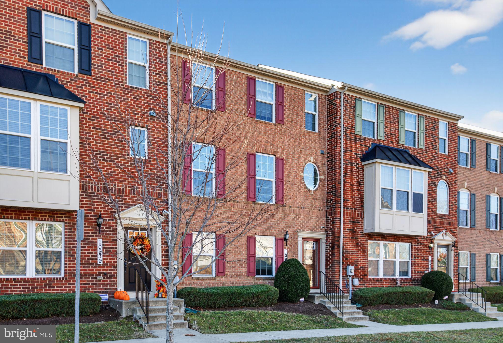 WESTCHESTER SQUARE - Residential Lease