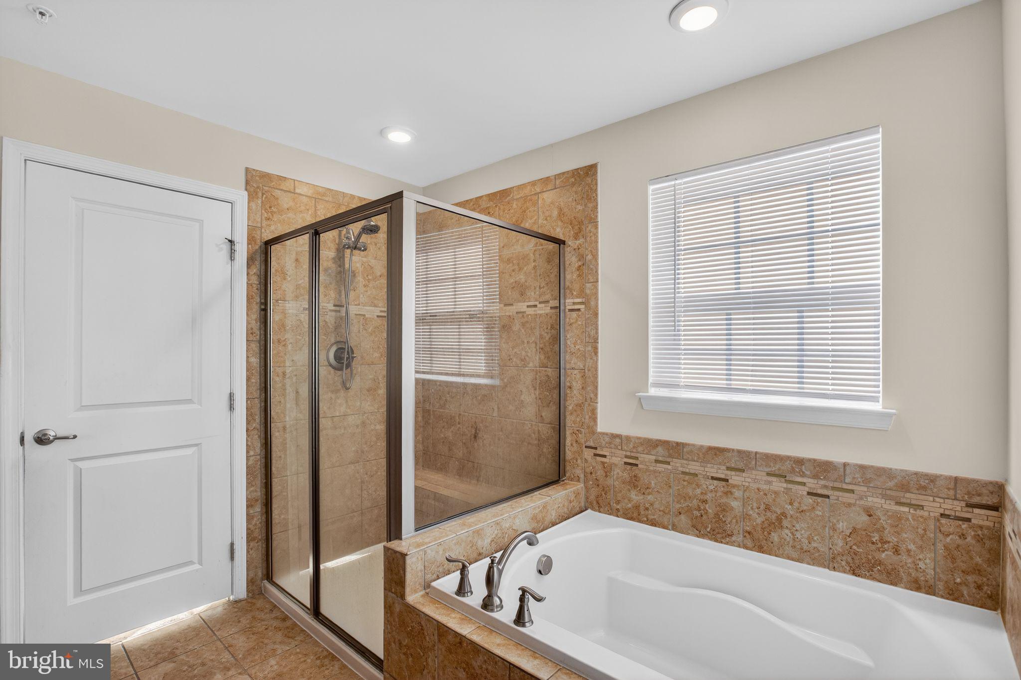 WESTCHESTER SQUARE - Residential Lease