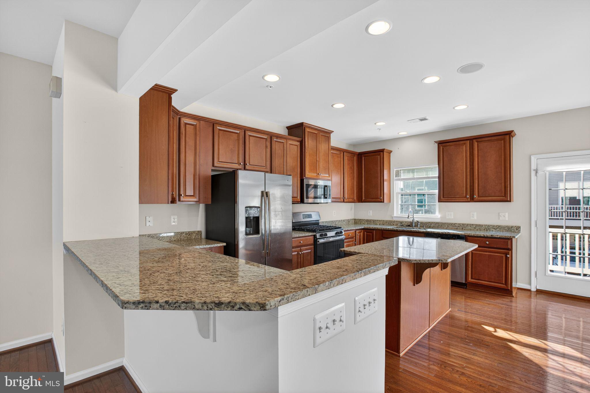 WESTCHESTER SQUARE - Residential Lease