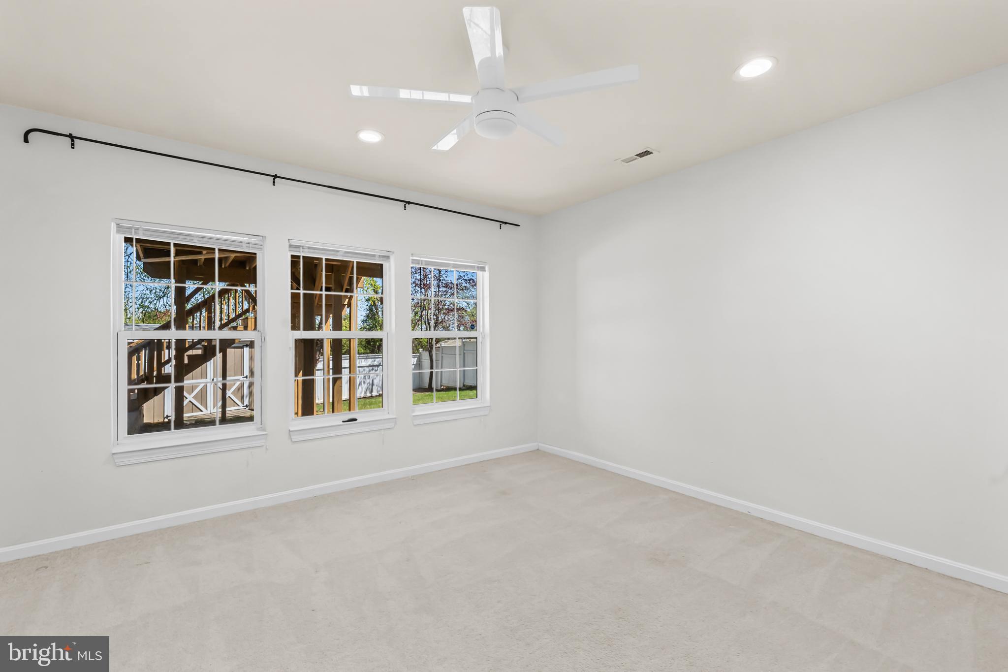 JOHN LEARY - Residential