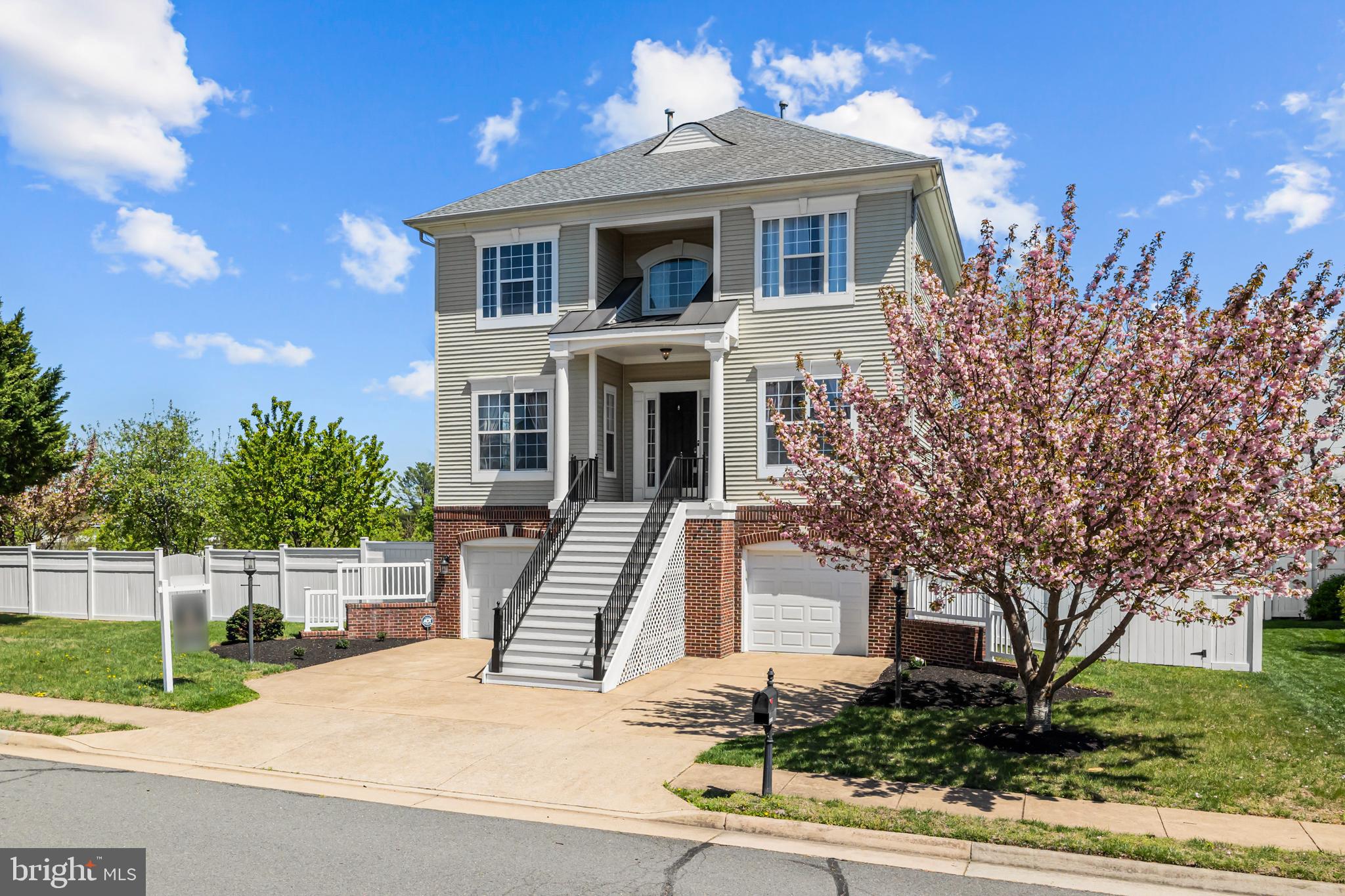 JOHN LEARY - Residential