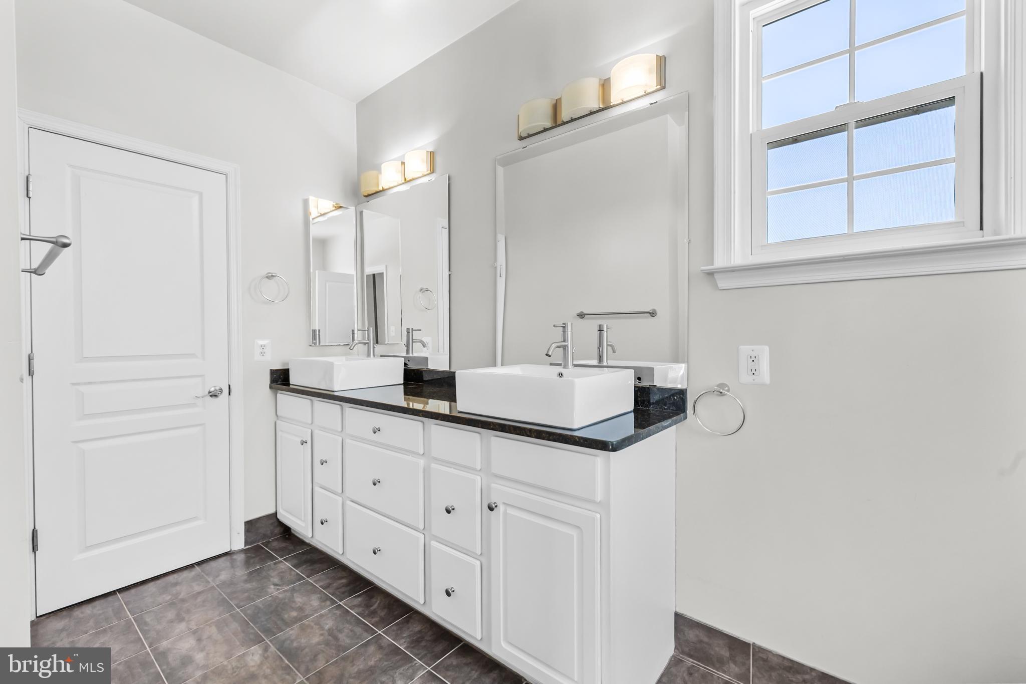 JOHN LEARY - Residential