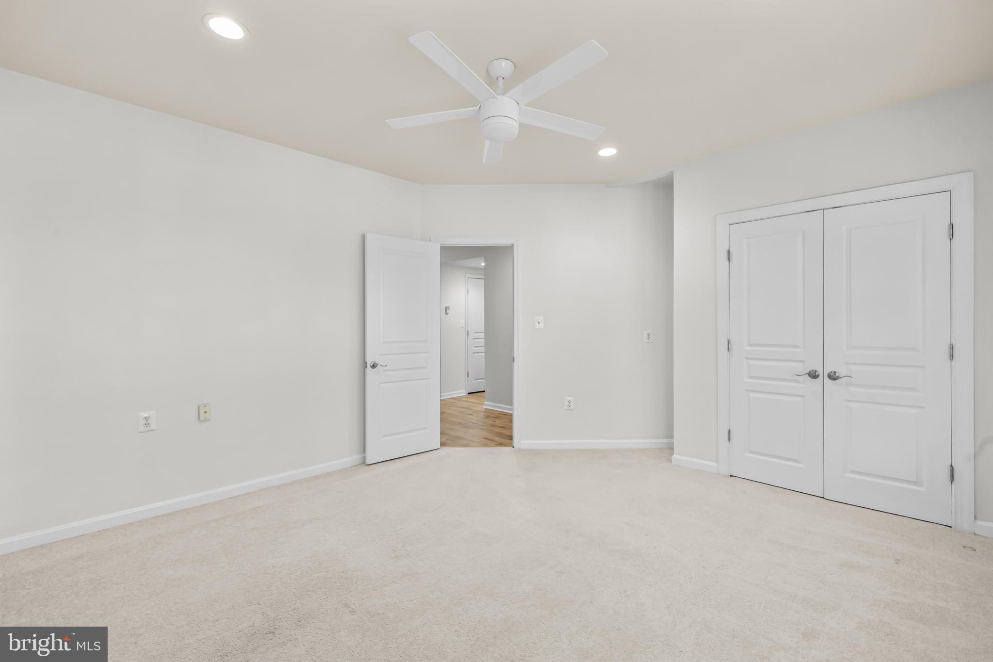 JOHN LEARY - Residential