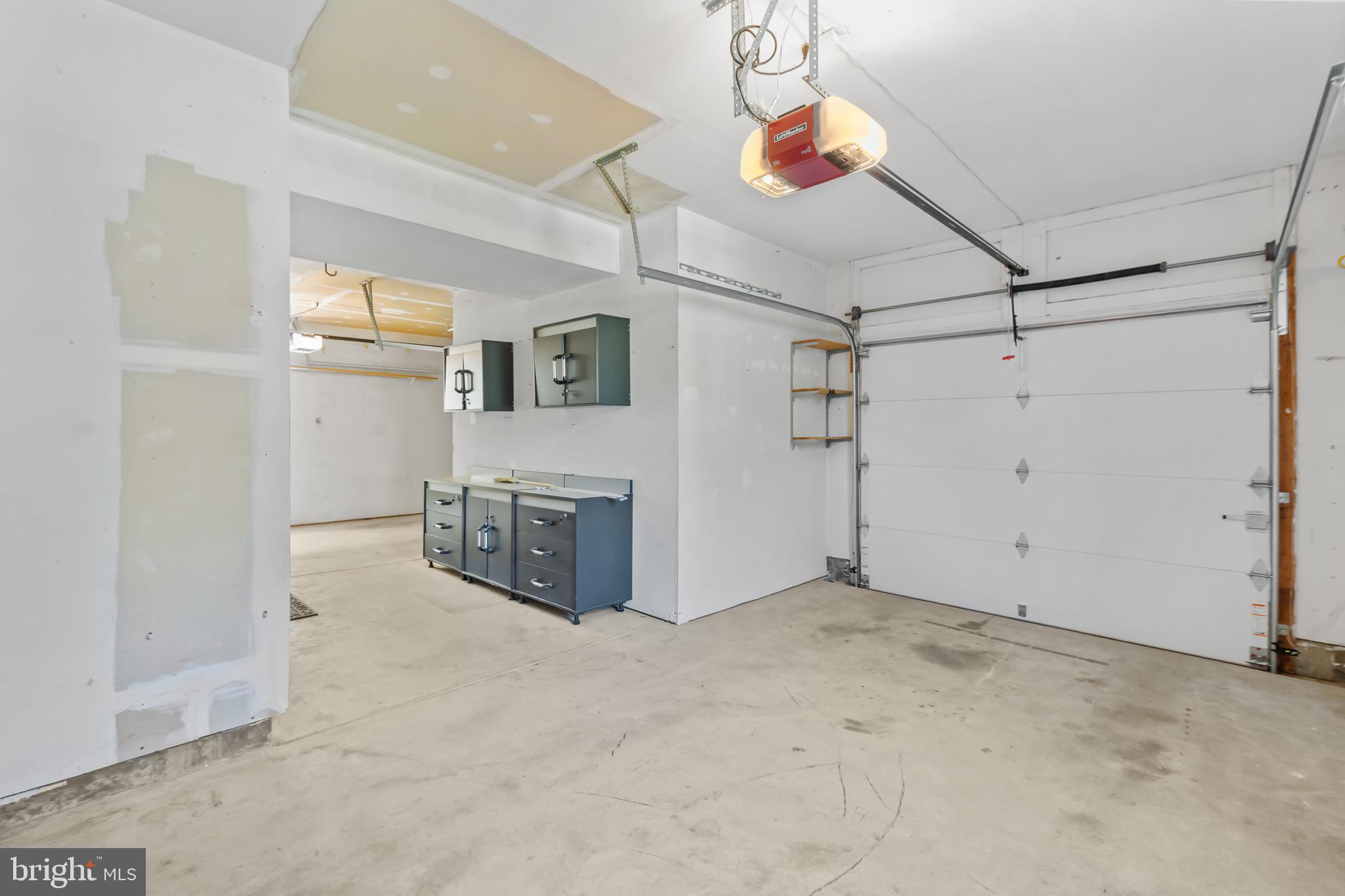 JOHN LEARY - Residential