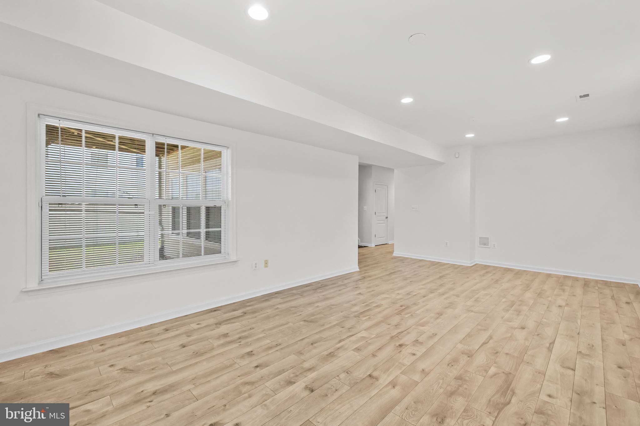 JOHN LEARY - Residential