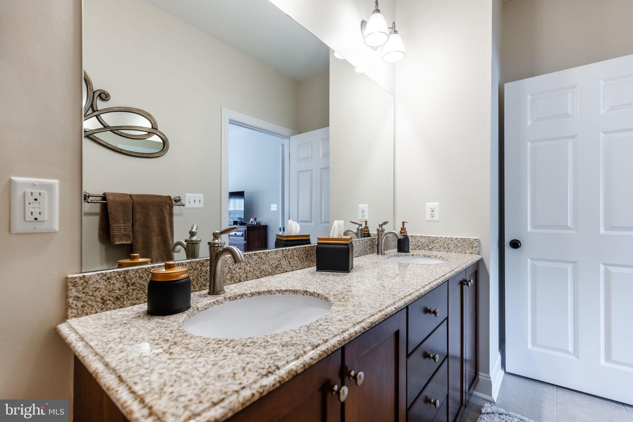 CHESTER RIVER LANDING - Residential