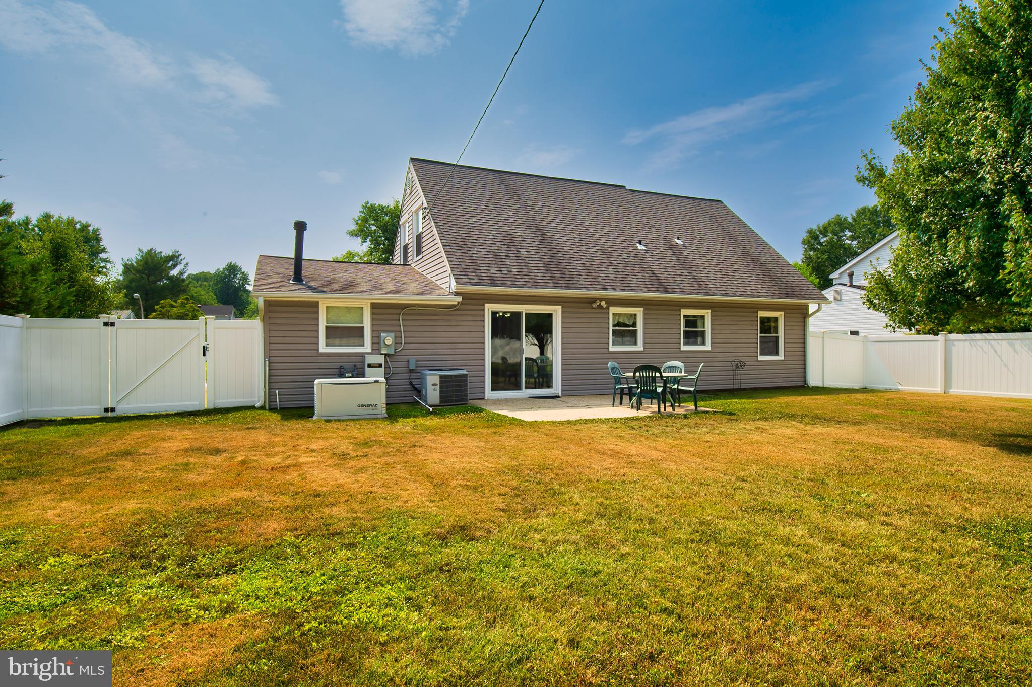 TULIP GROVE - Residential