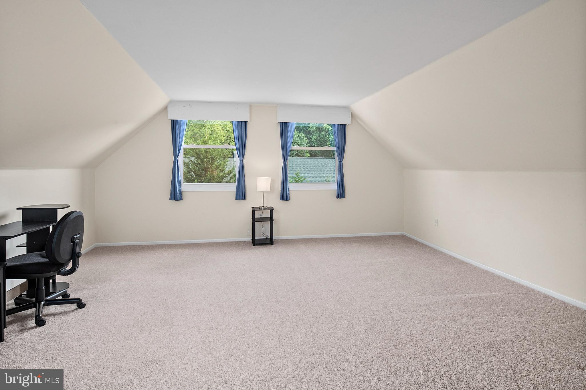 TULIP GROVE - Residential