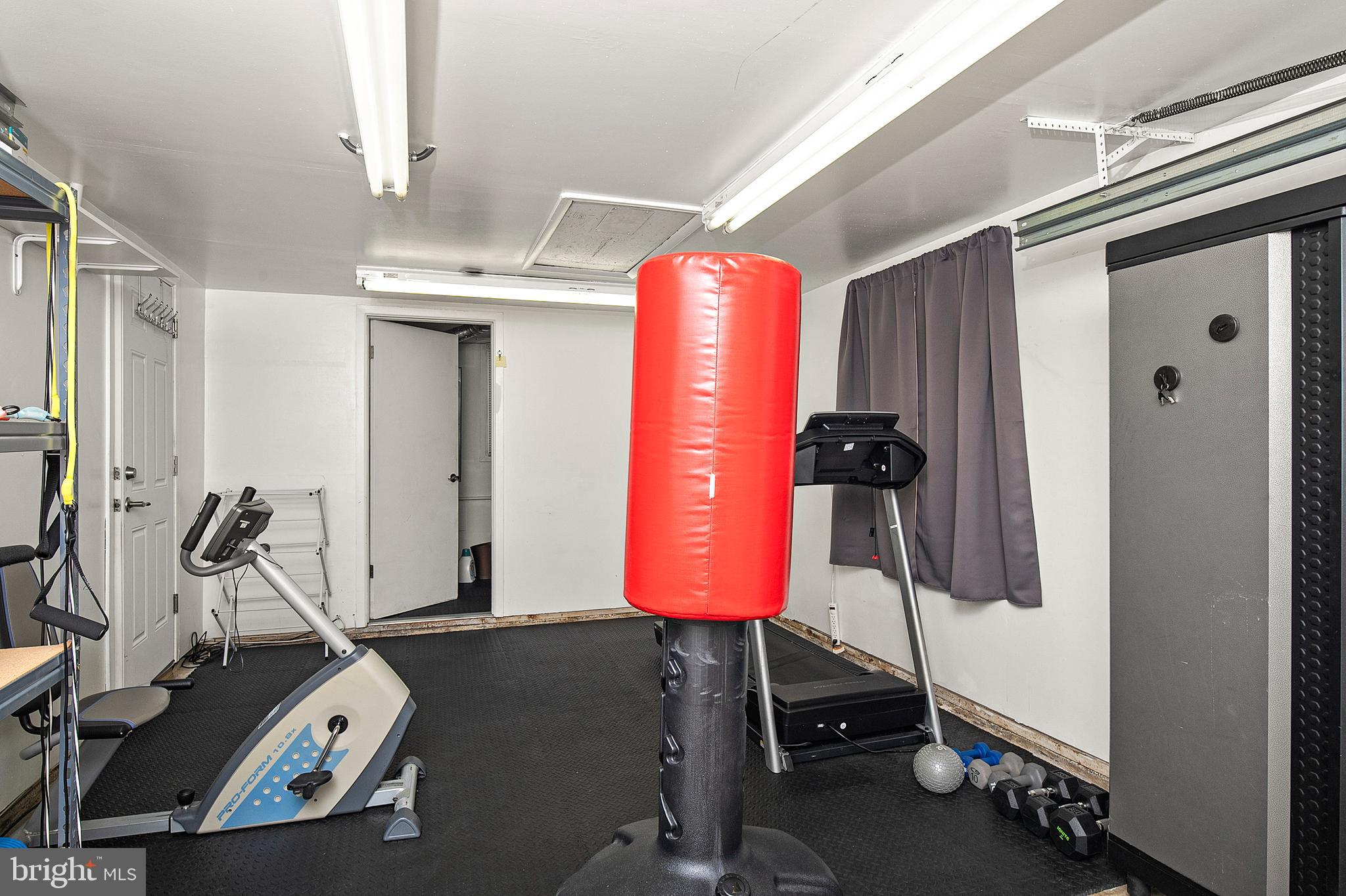 TULIP GROVE - Residential