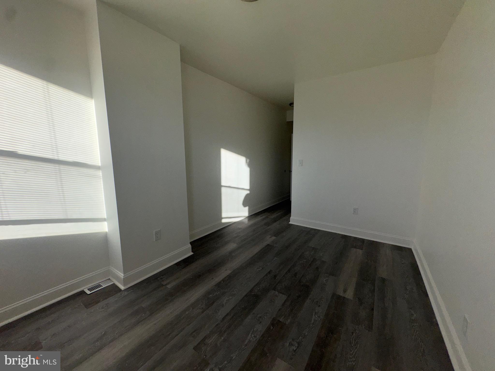 SANDTOWN-WINCHESTER - Residential