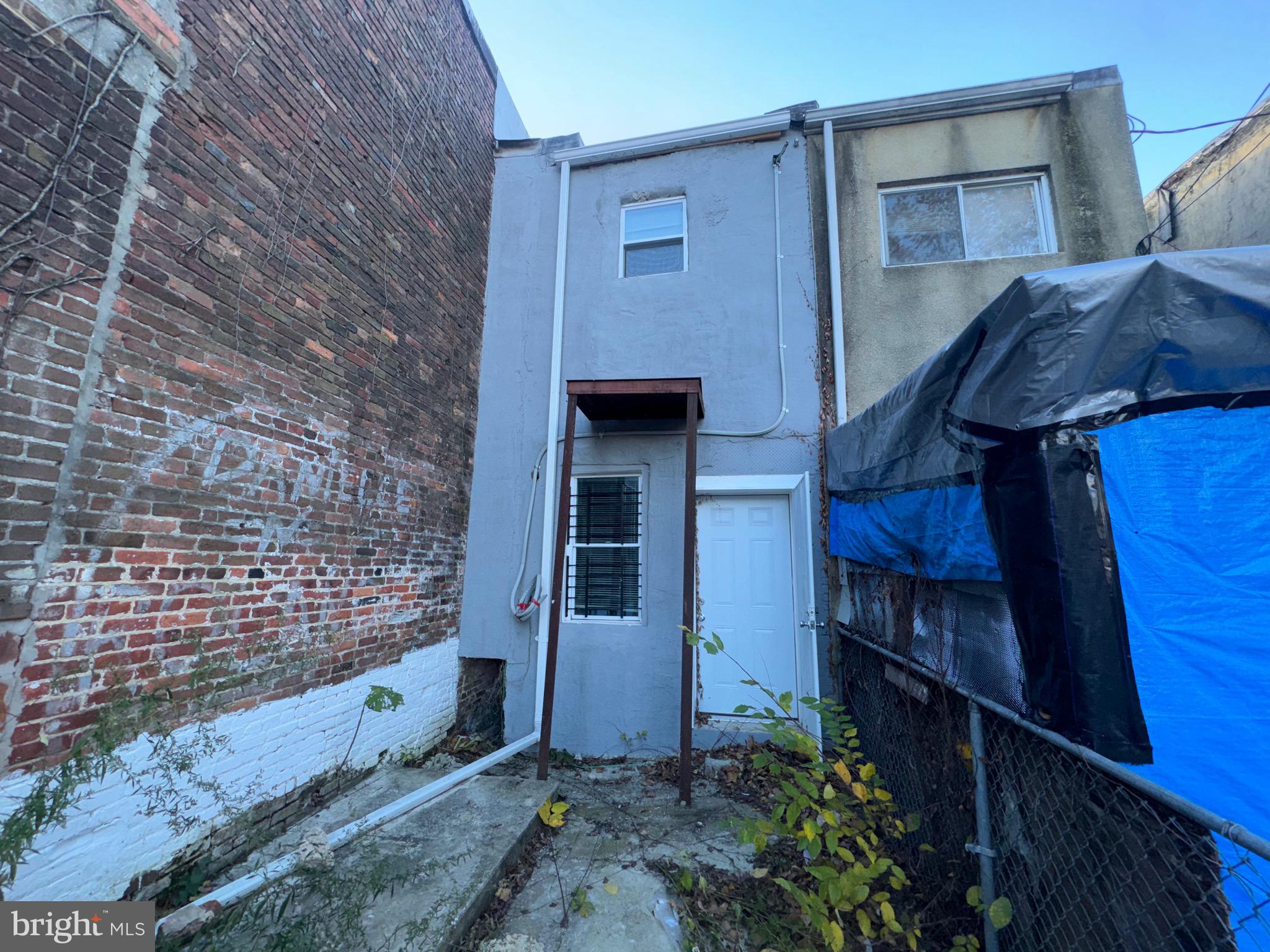 SANDTOWN-WINCHESTER - Residential