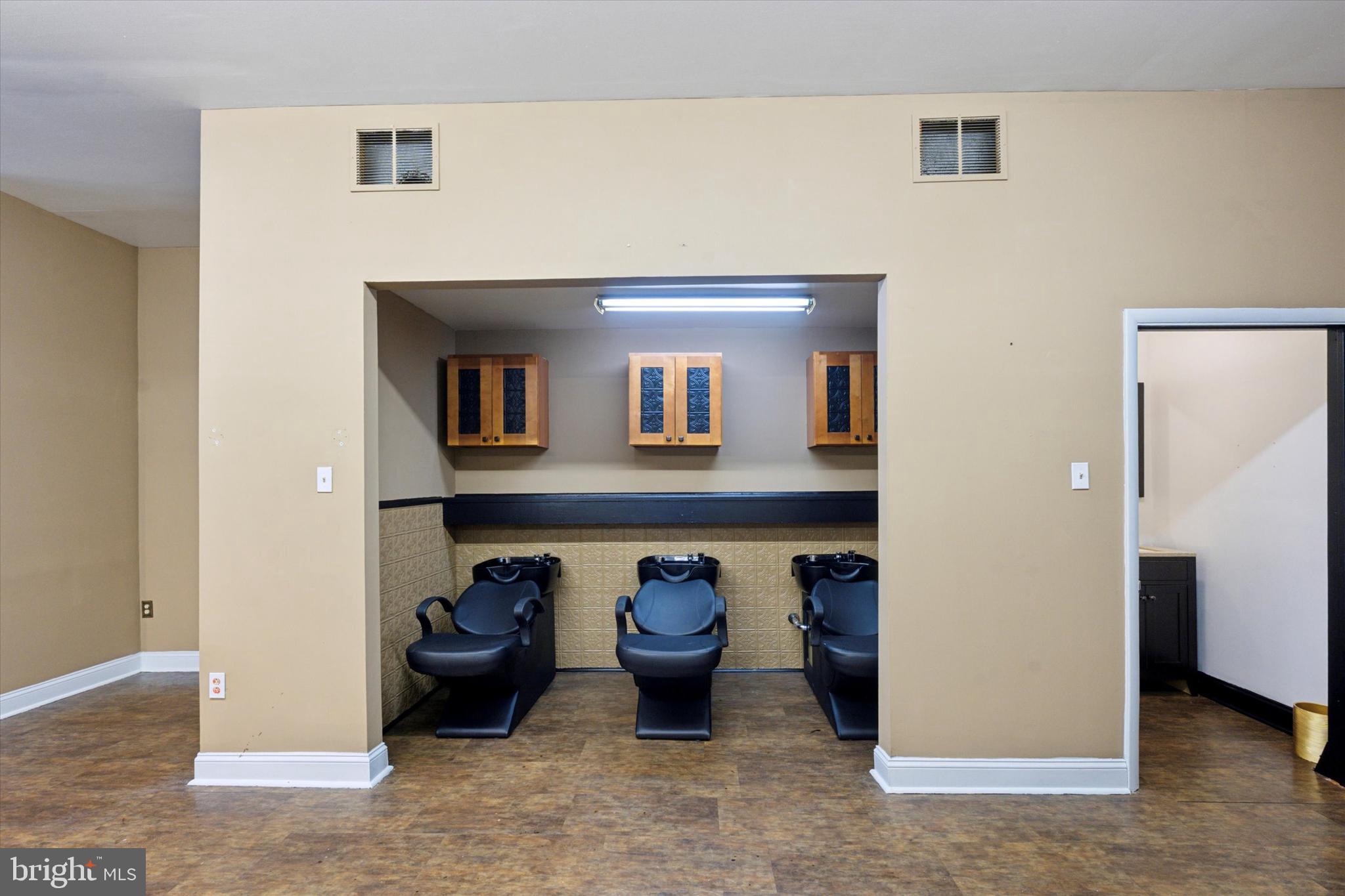 FRANCISVILLE - Commercial Sale