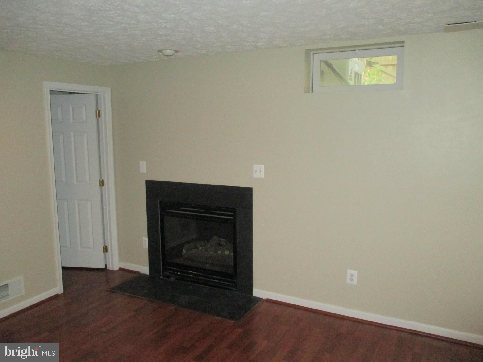 OWINGS MILLS - Residential