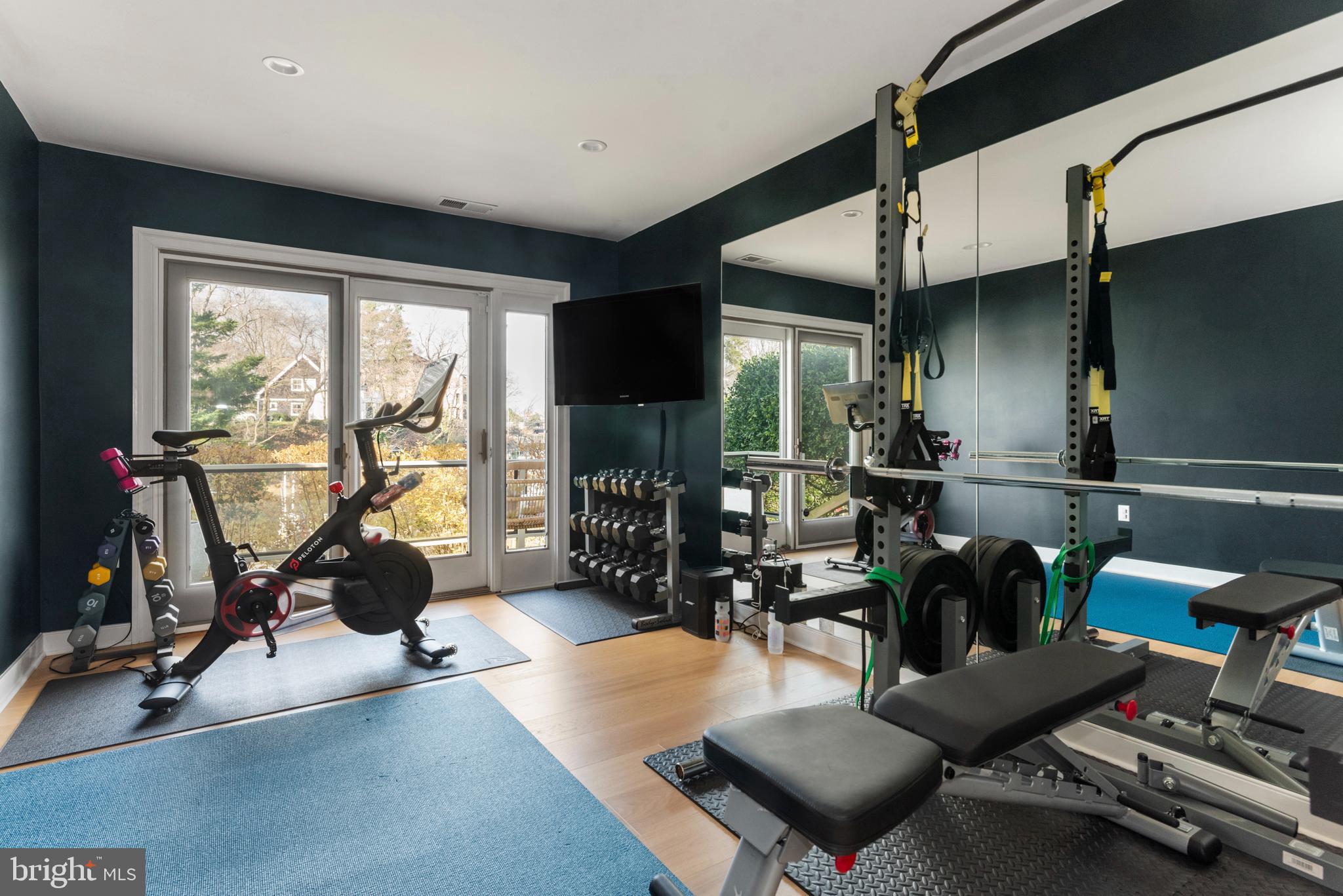 EASTPORT - Residential Lease