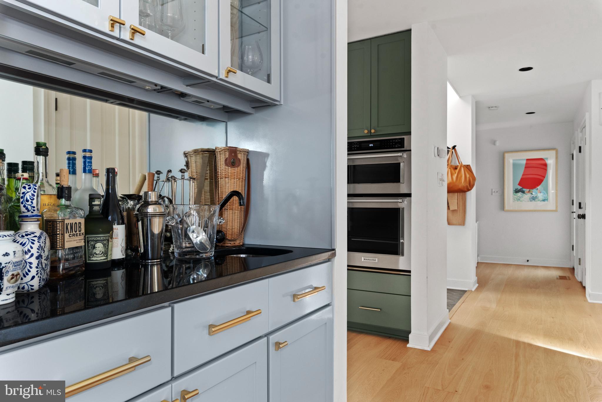 EASTPORT - Residential Lease