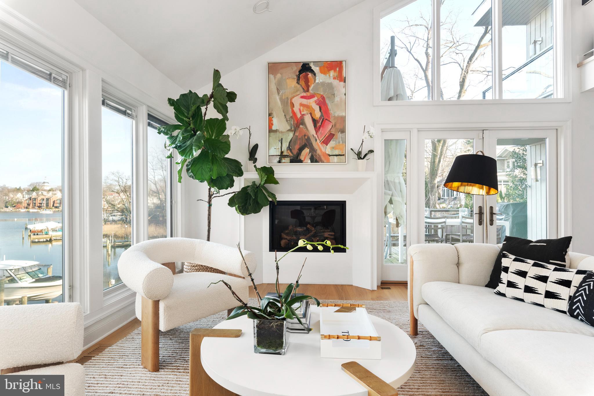 EASTPORT - Residential Lease