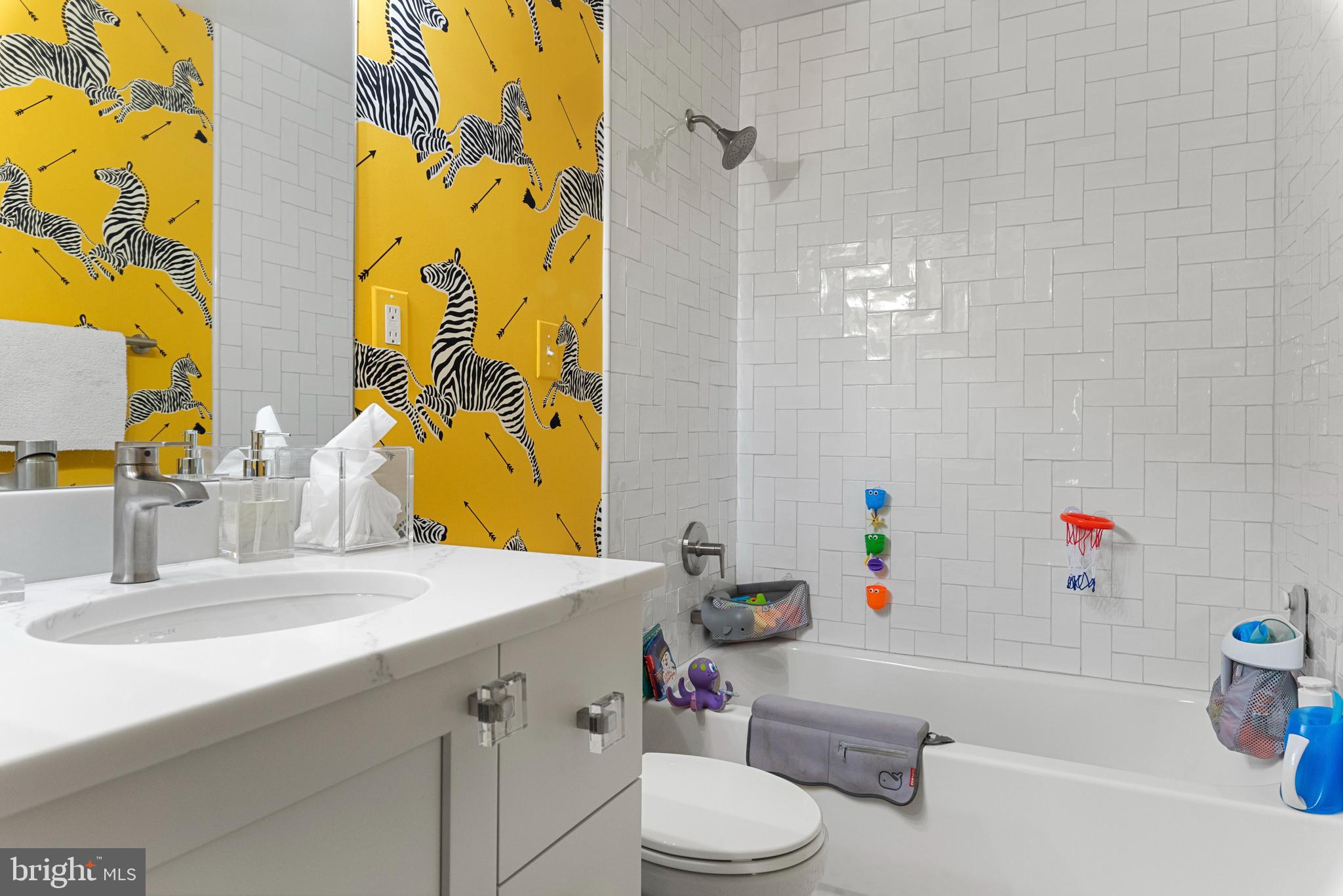 EASTPORT - Residential Lease