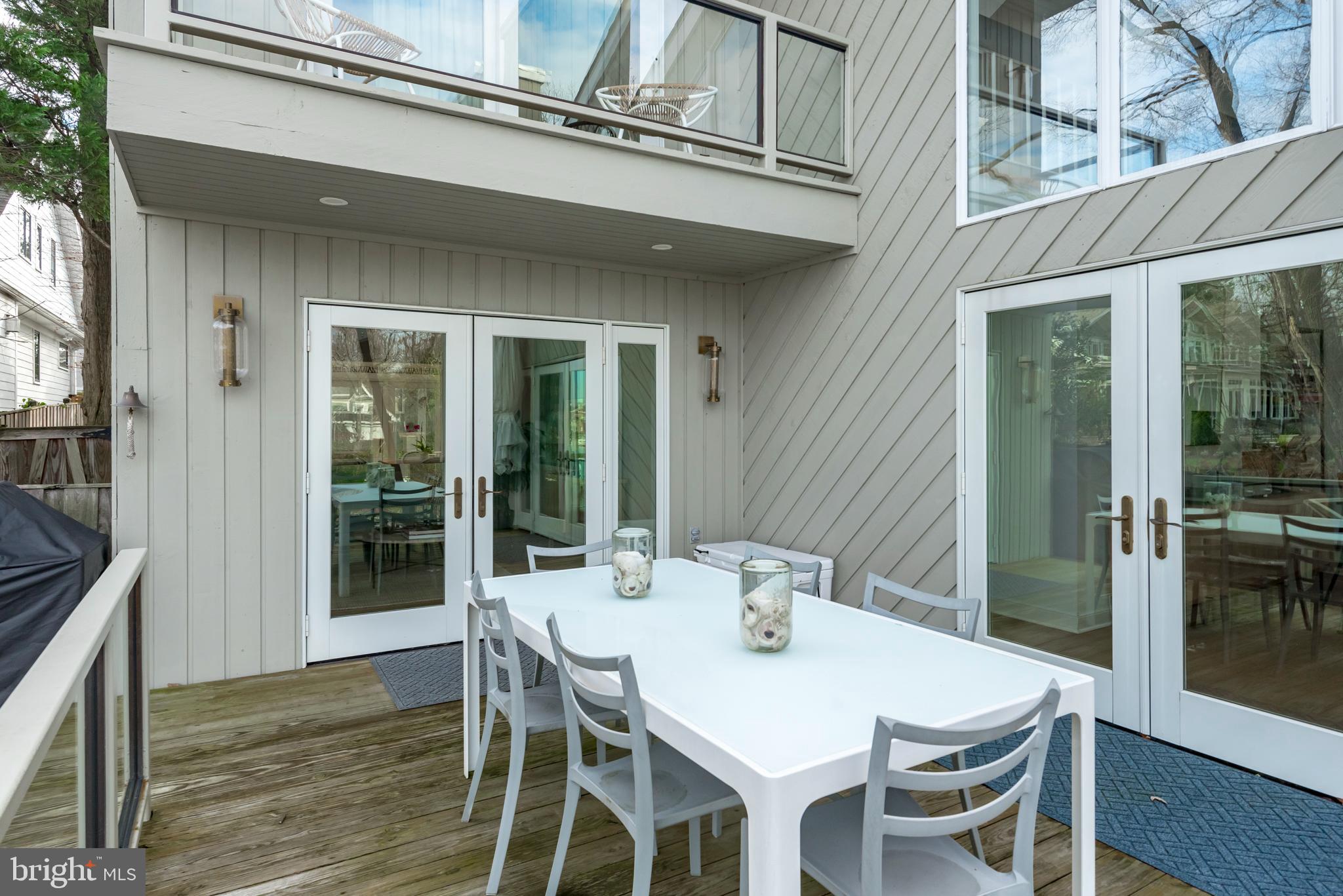 EASTPORT - Residential Lease