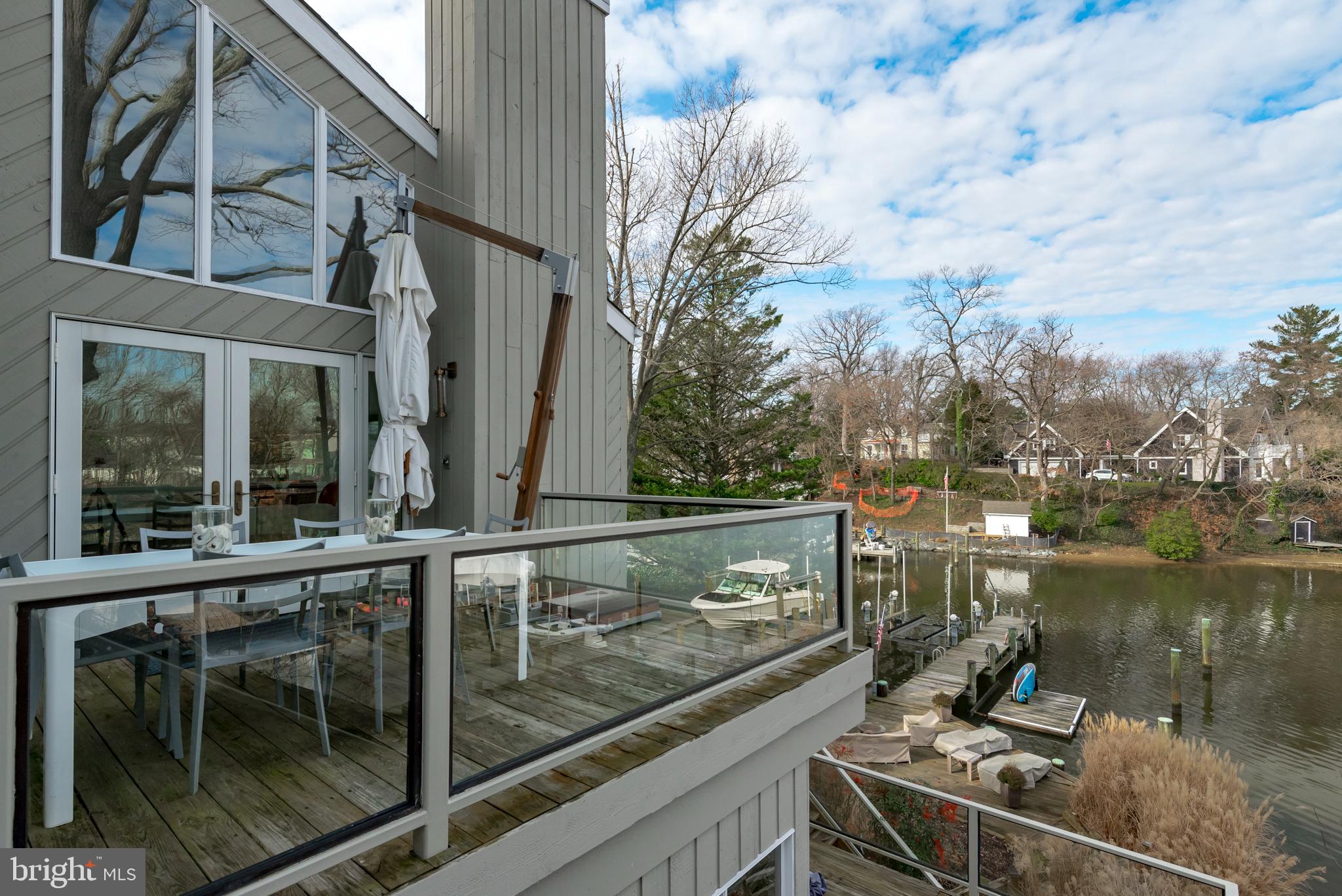 EASTPORT - Residential Lease