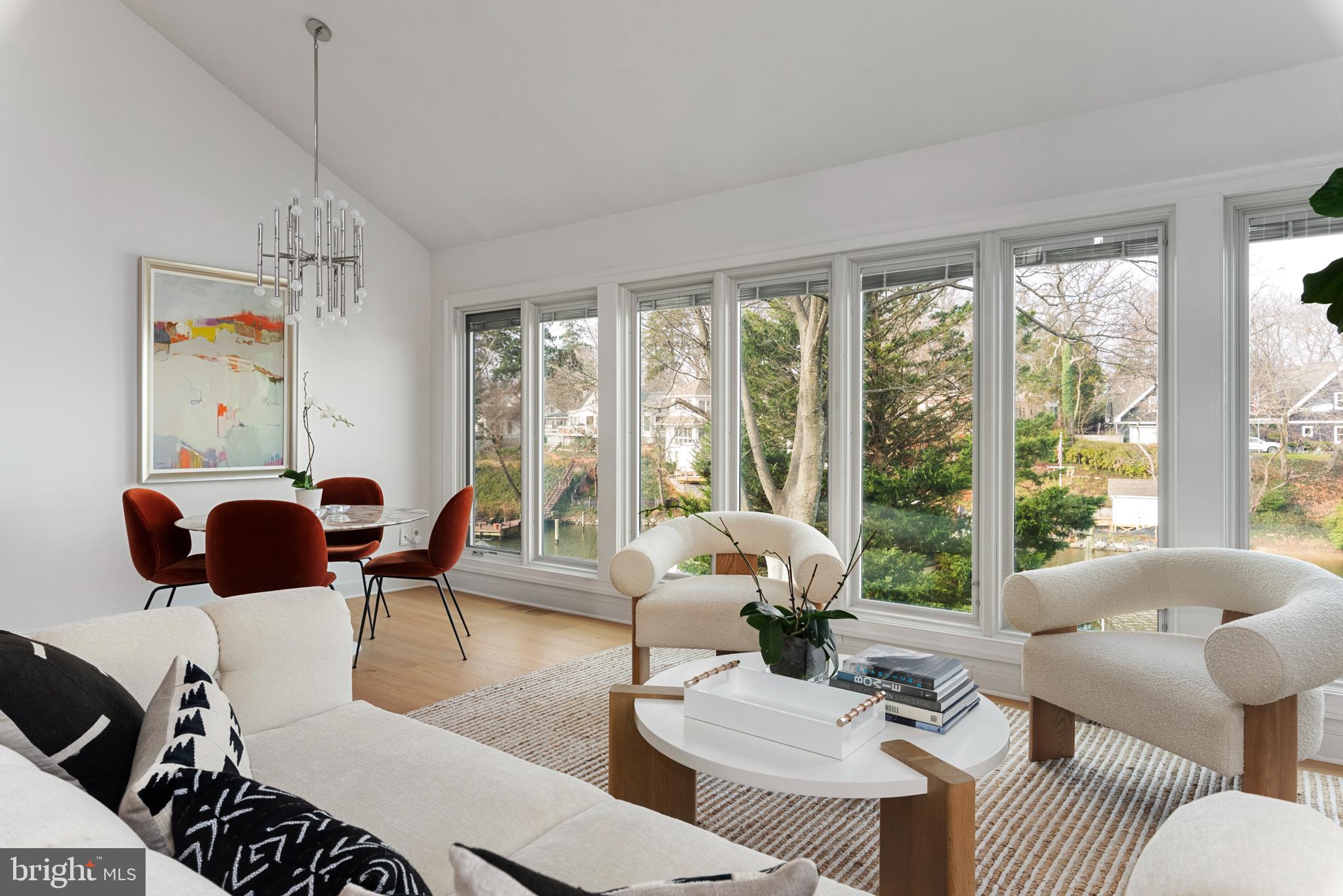 EASTPORT - Residential Lease