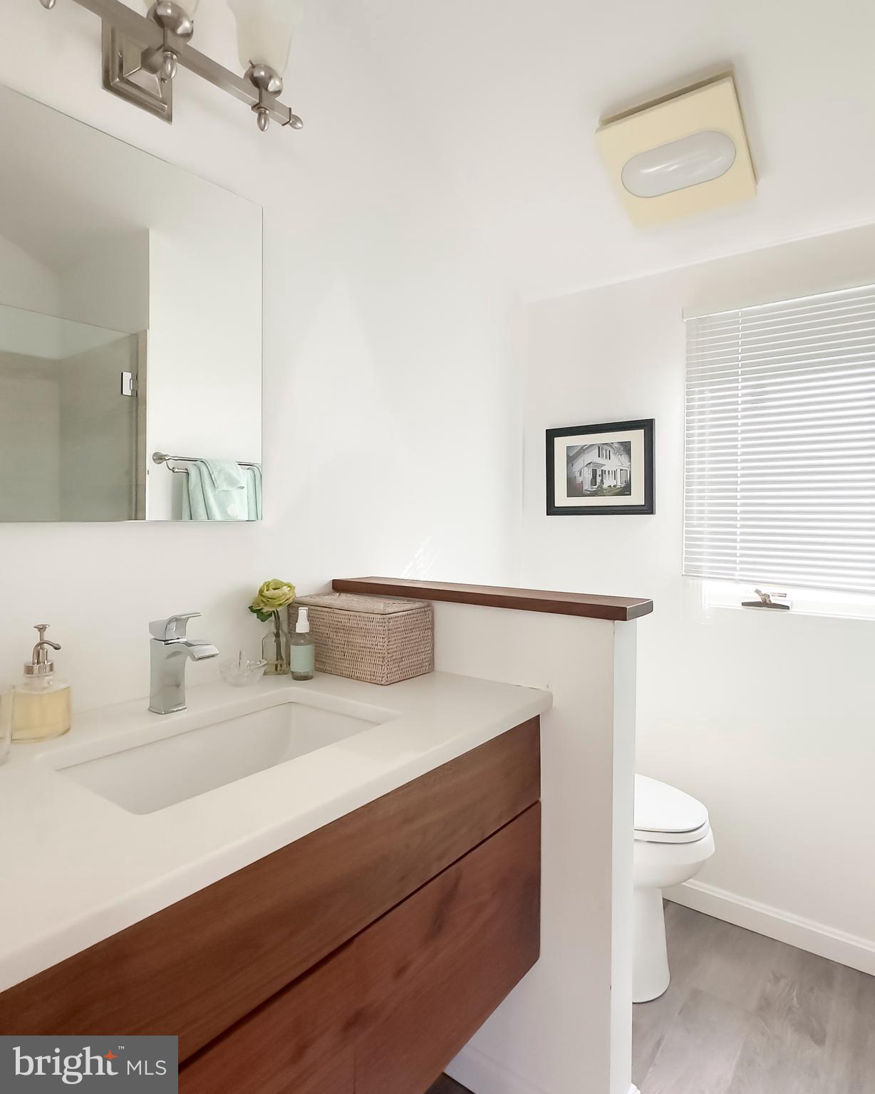 EASTPORT - Residential Lease