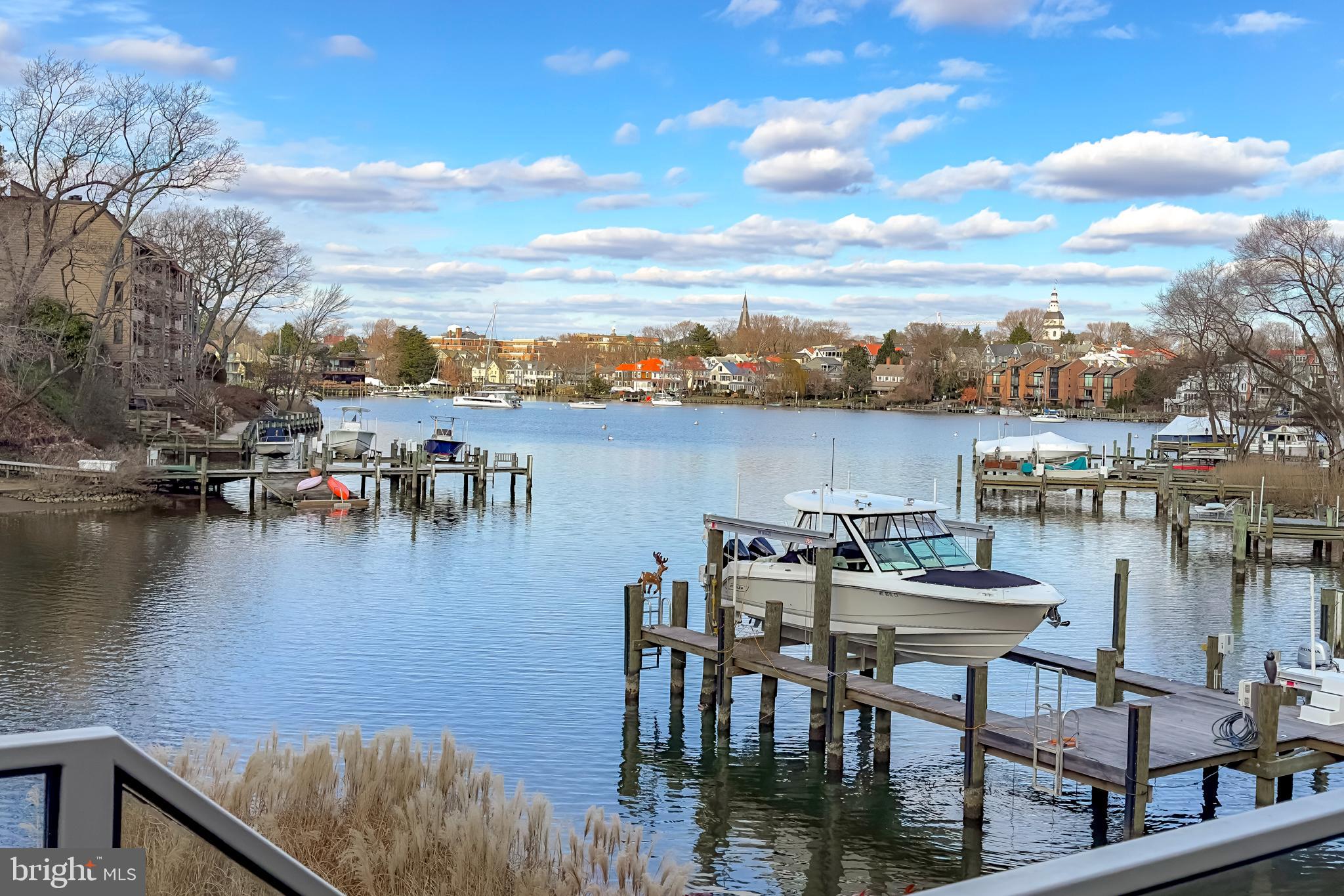 EASTPORT - Residential Lease