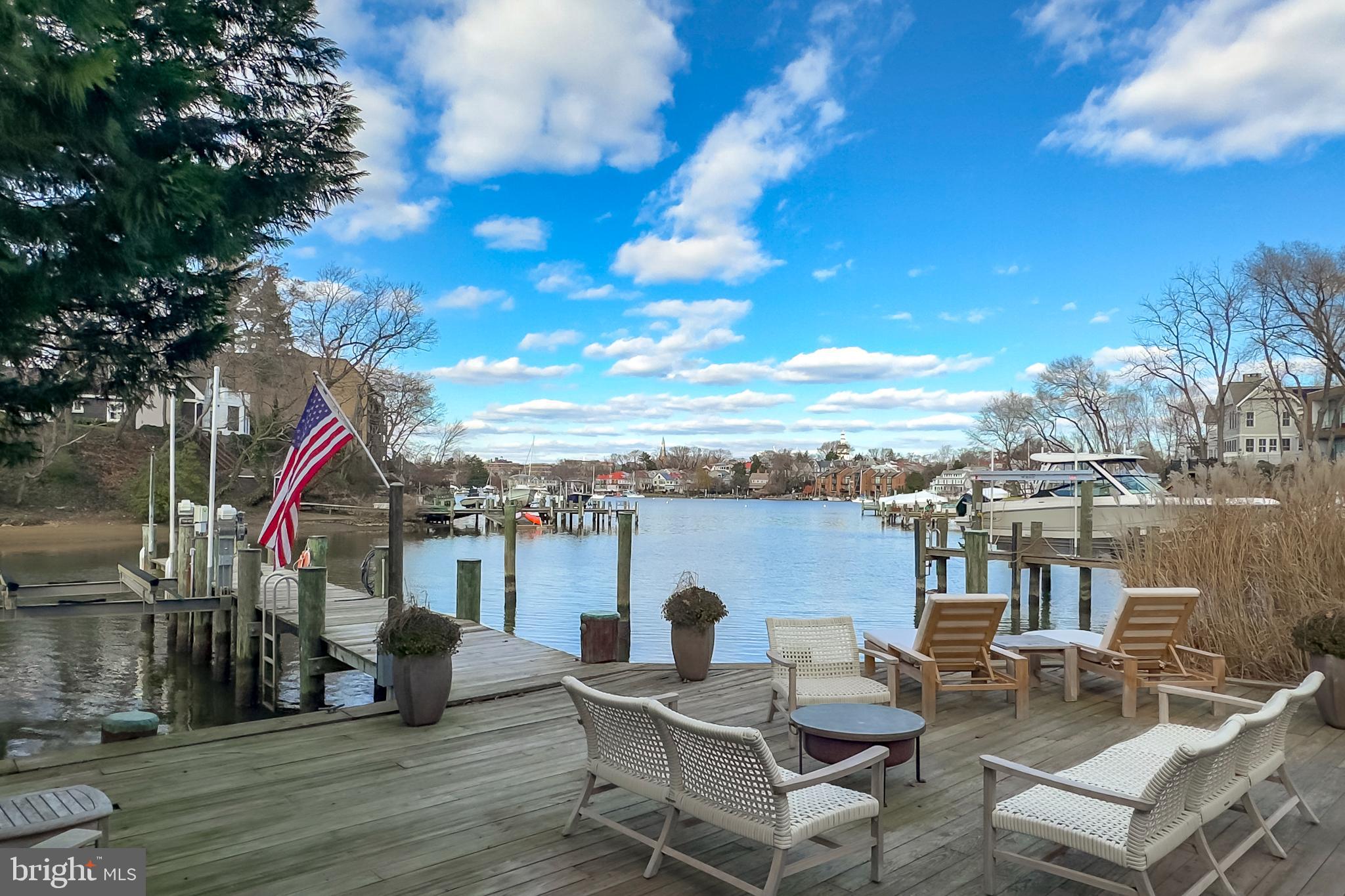 EASTPORT - Residential Lease