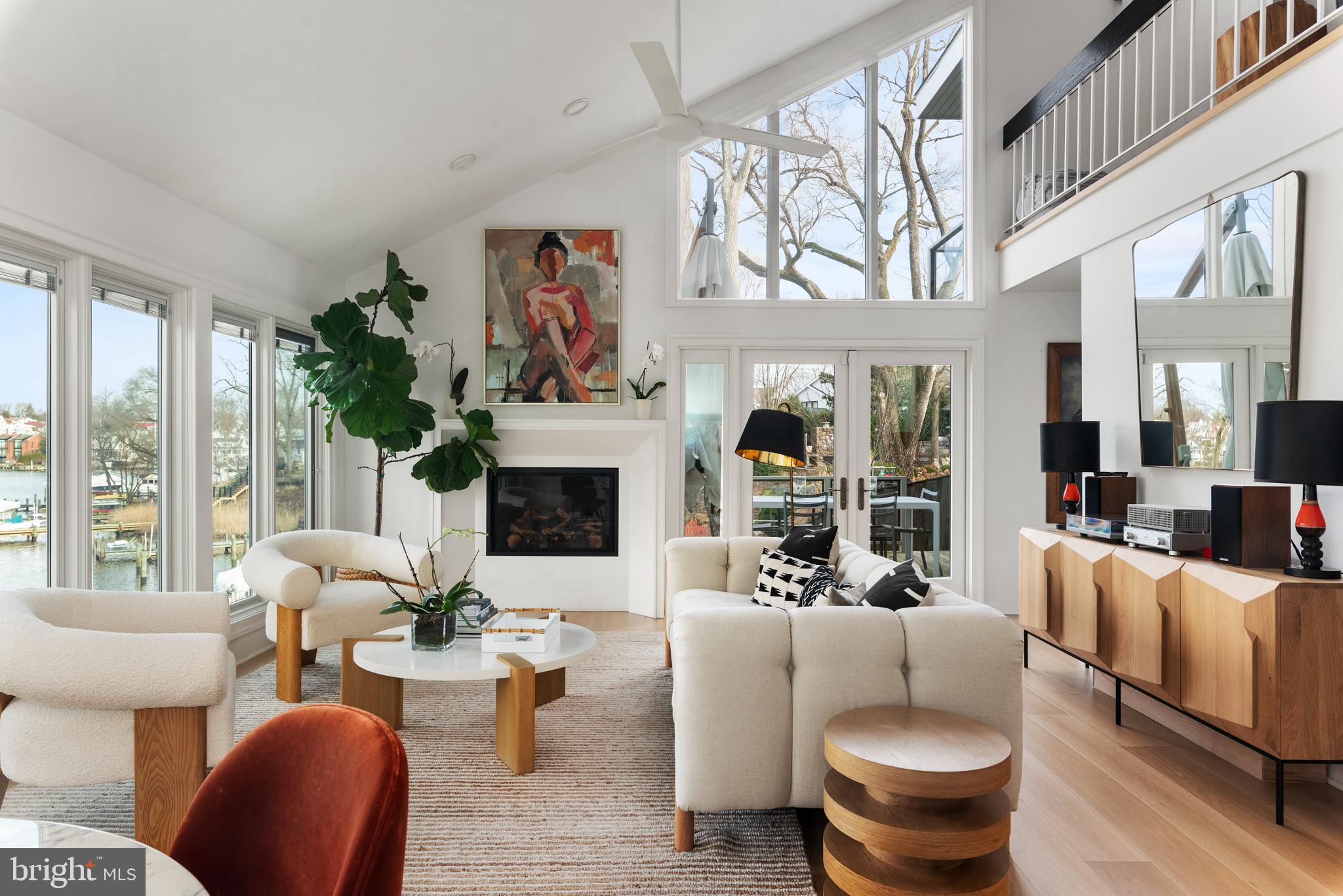 EASTPORT - Residential Lease