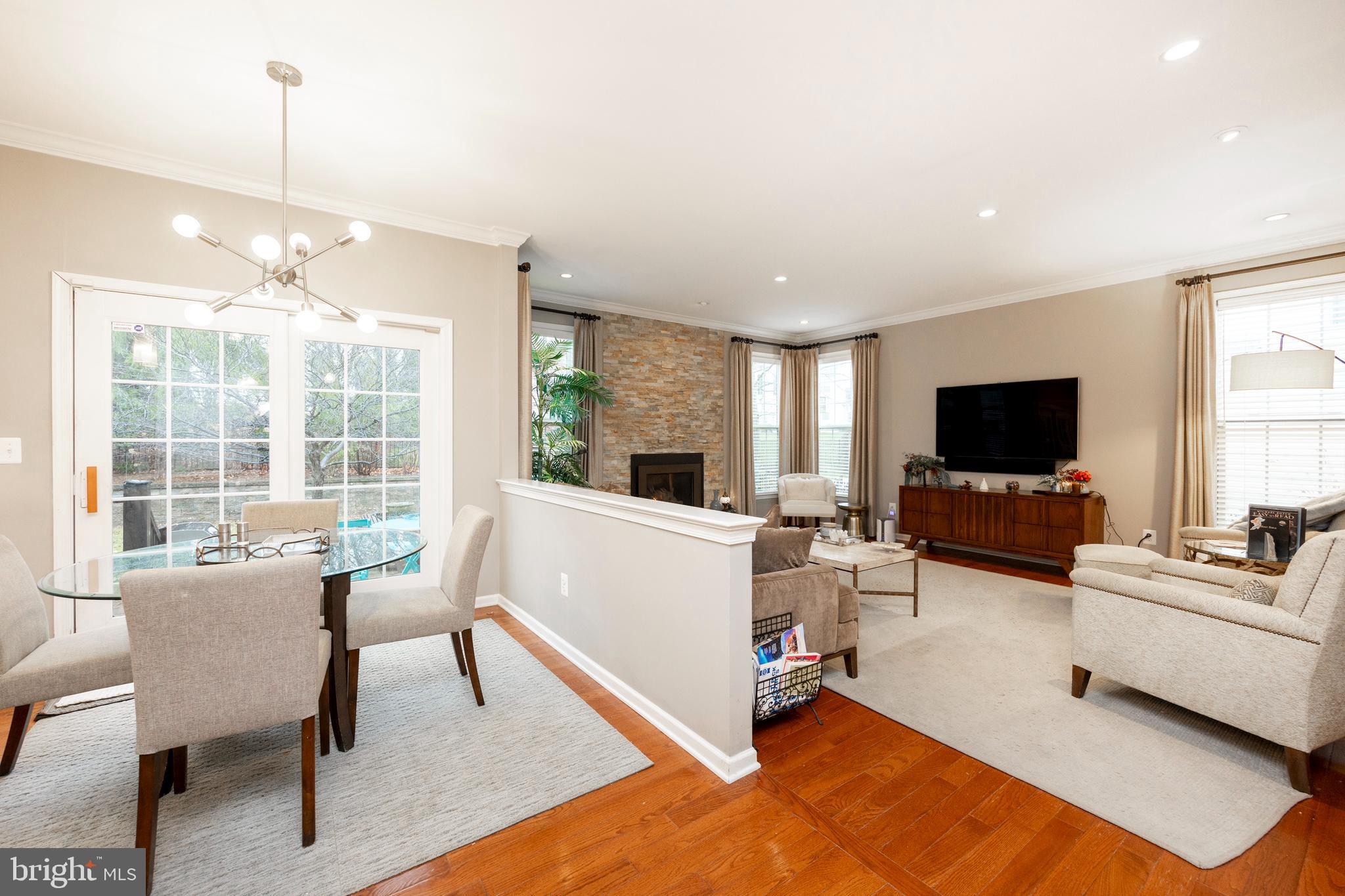 RIVERCREST - Residential Lease