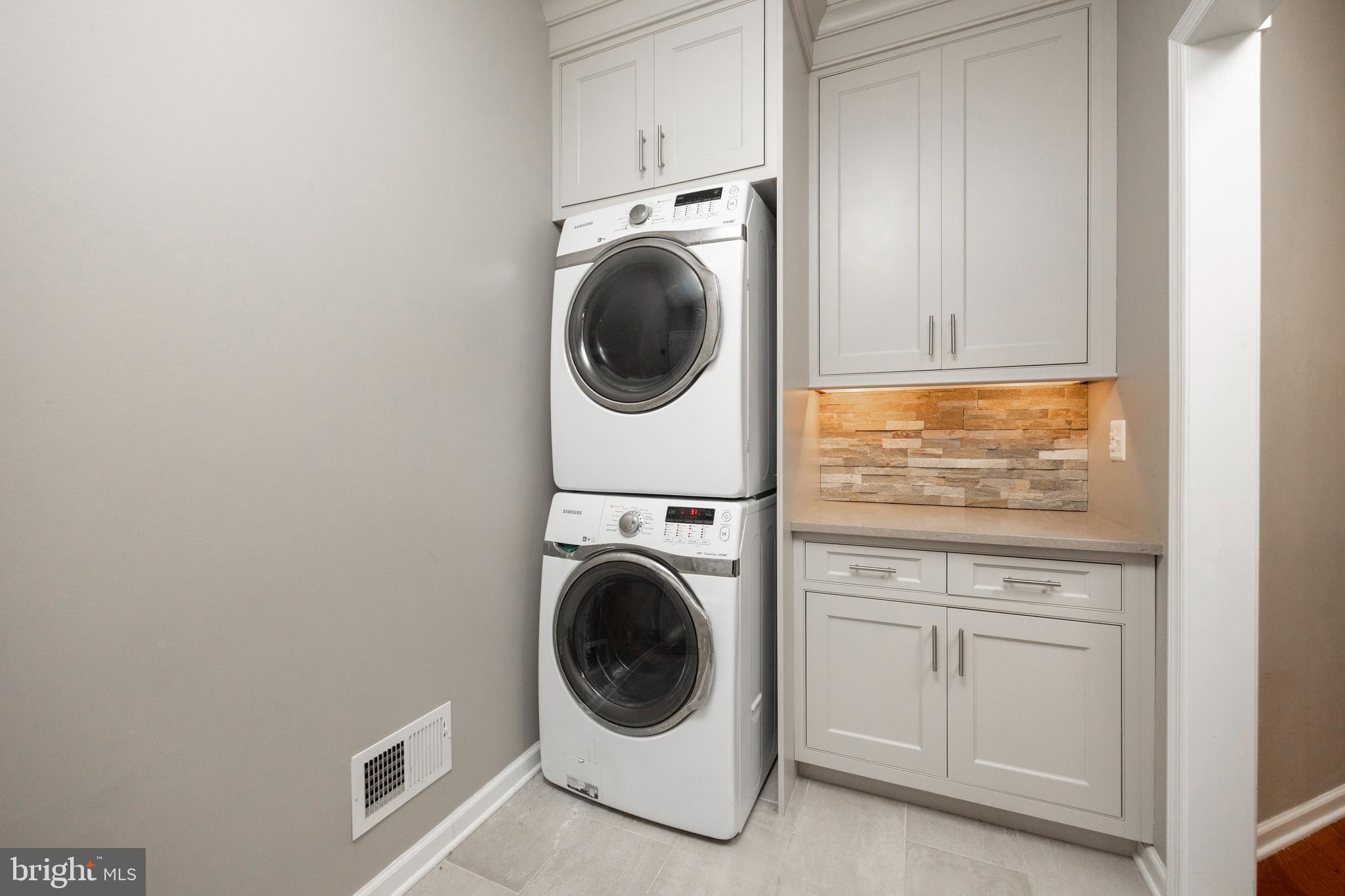 RIVERCREST - Residential Lease