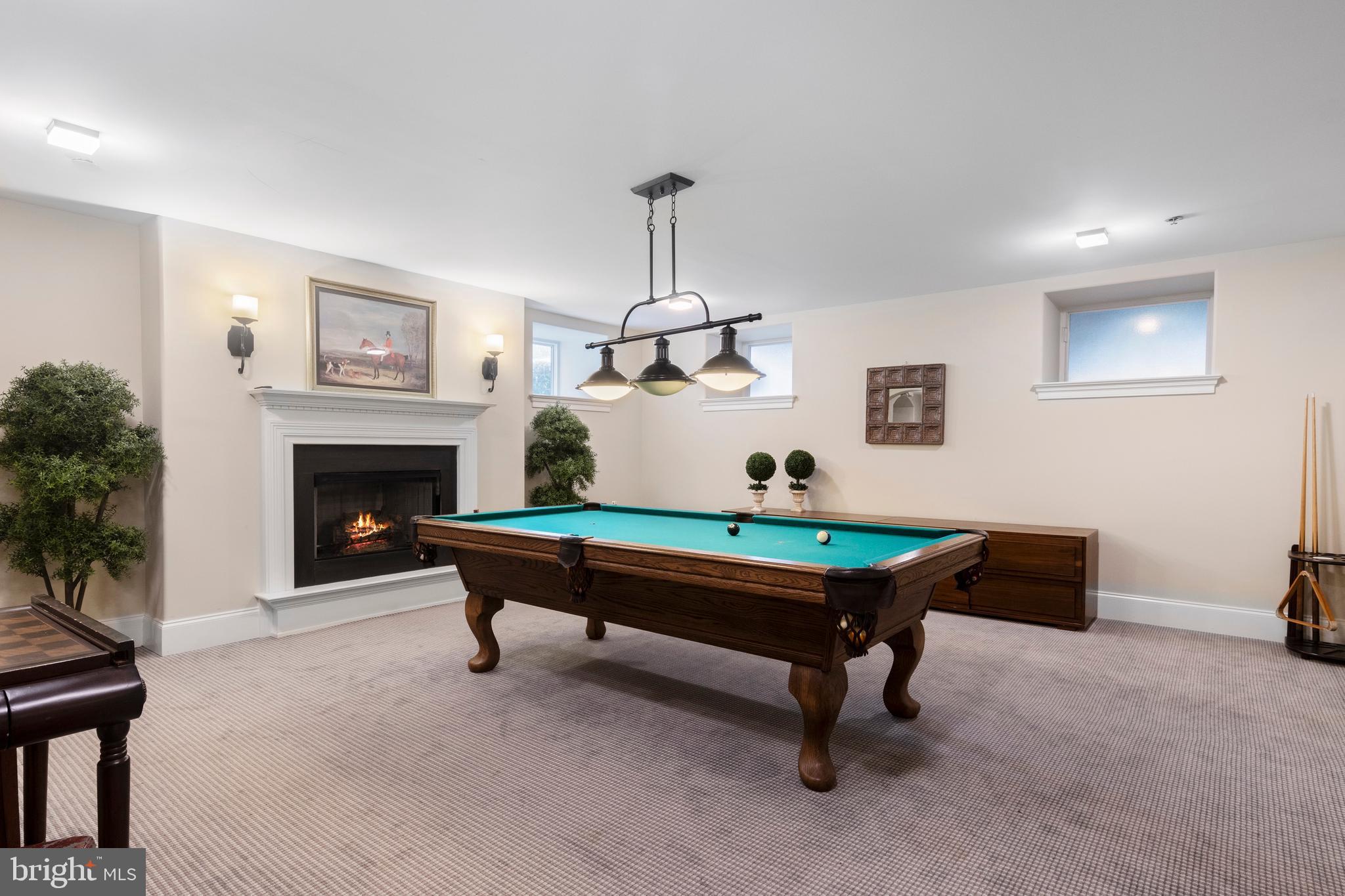 LOUELLA HOUSE - Residential