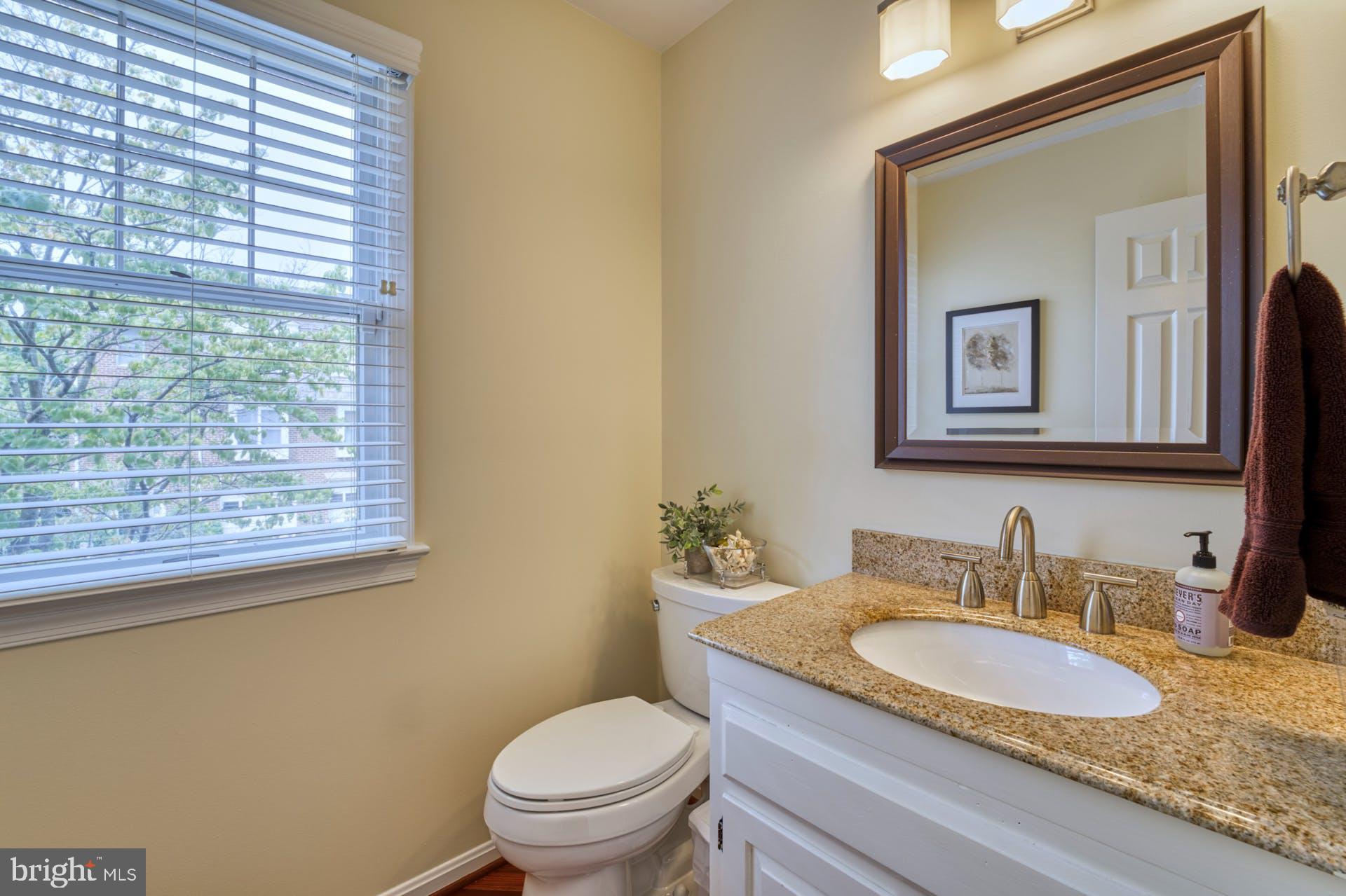 OAKBOROUGH SQUARE - Residential Lease