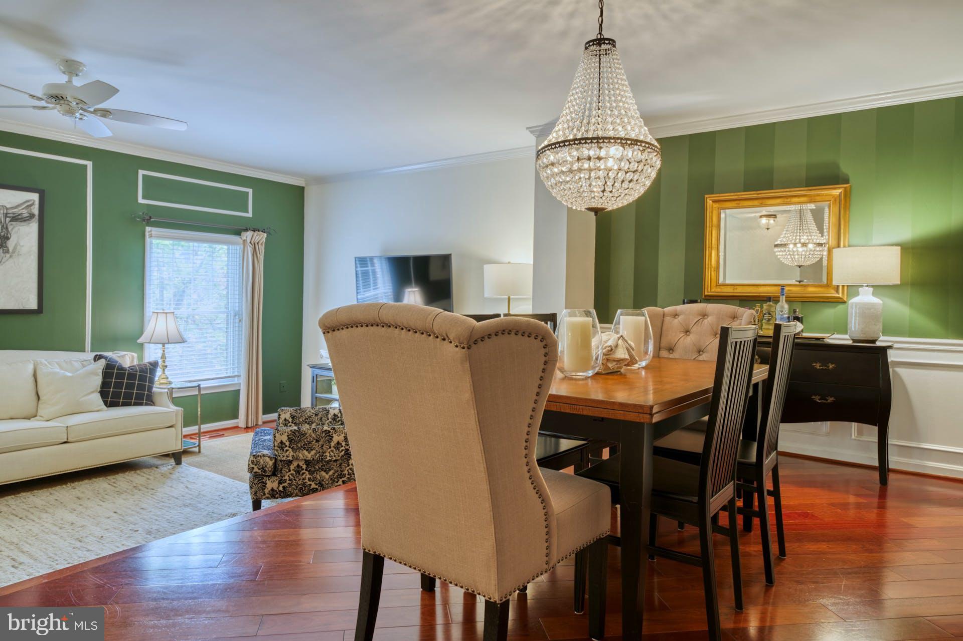 OAKBOROUGH SQUARE - Residential Lease