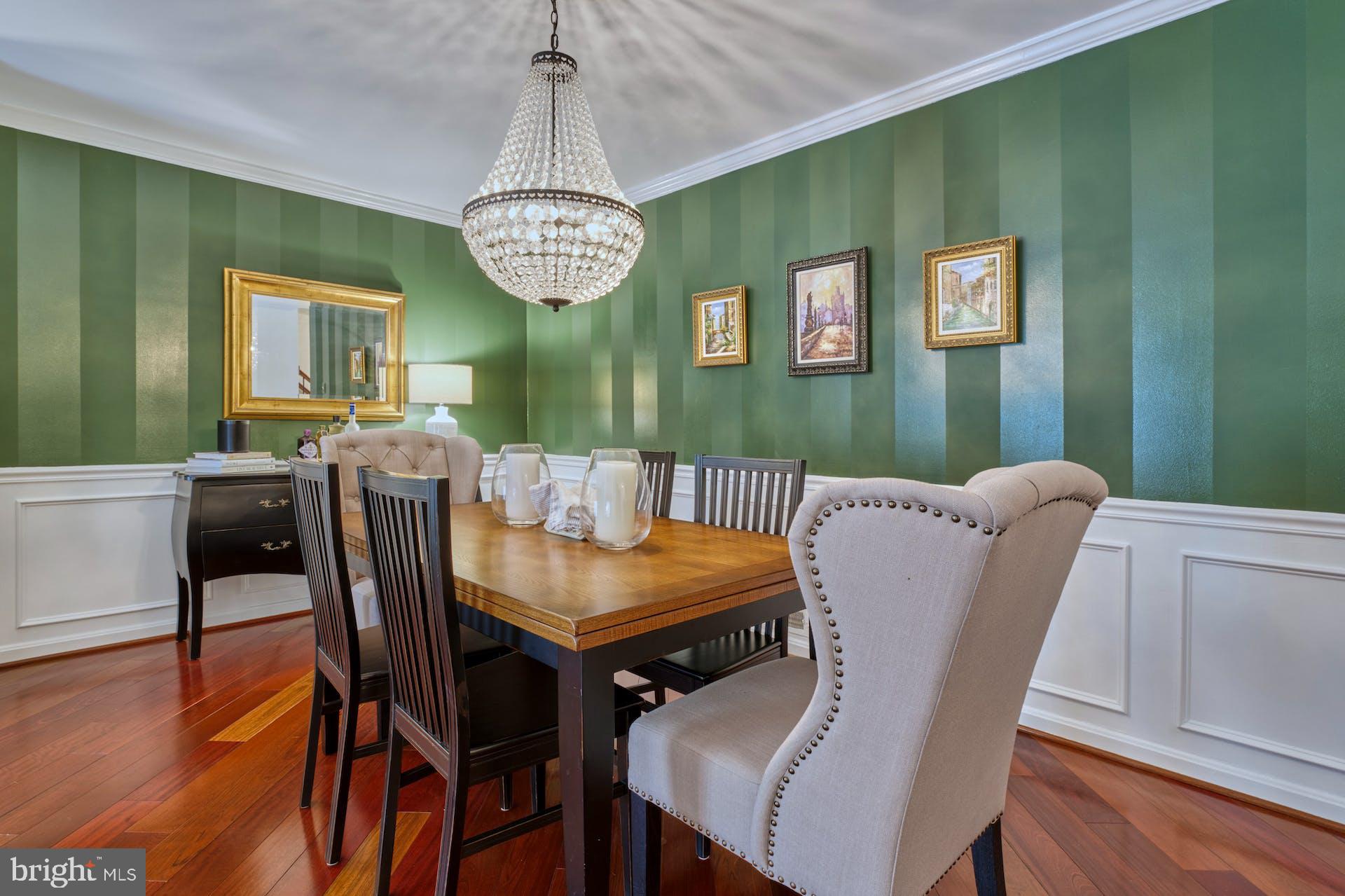 OAKBOROUGH SQUARE - Residential Lease