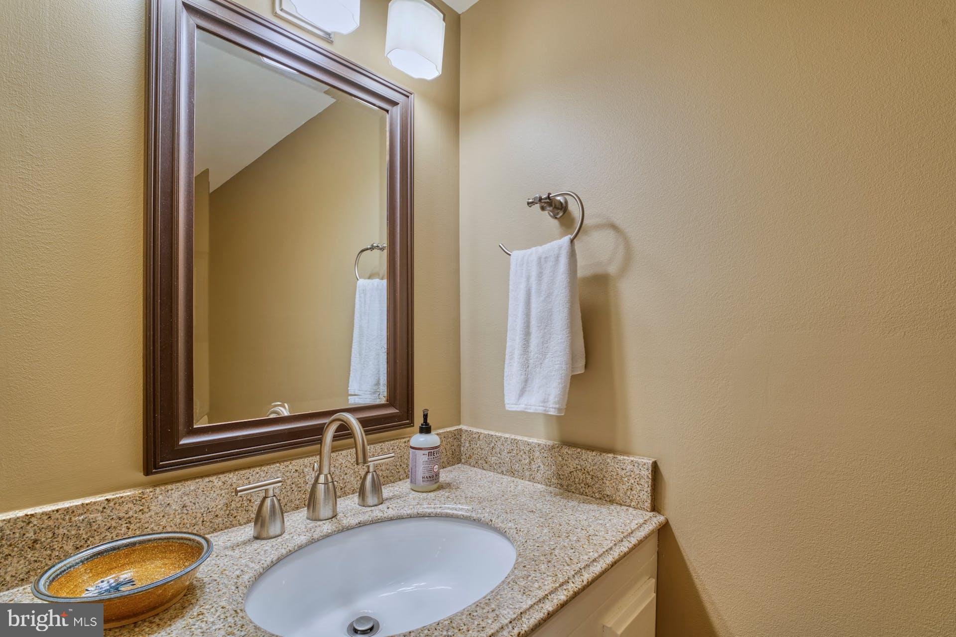 OAKBOROUGH SQUARE - Residential Lease