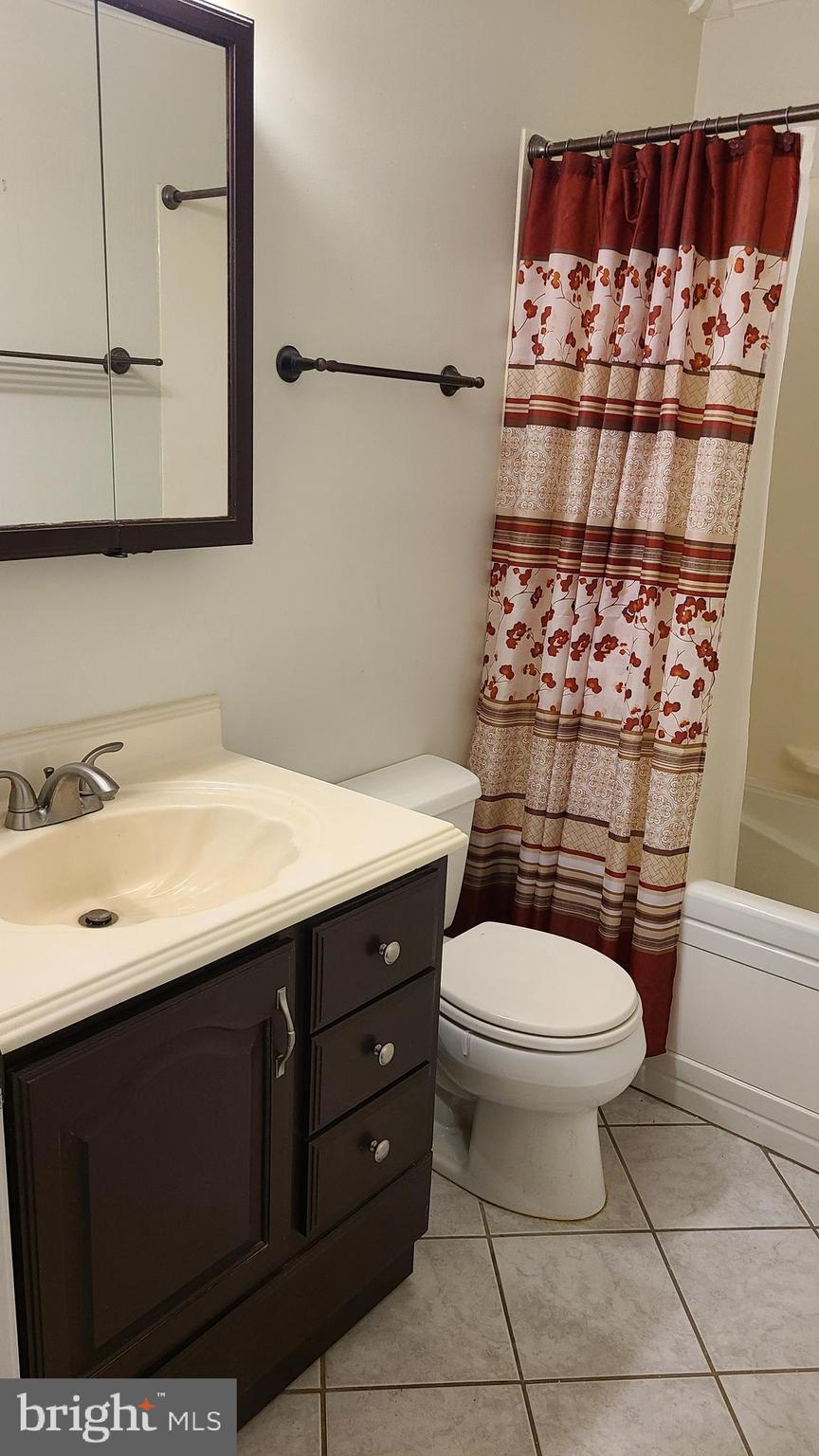 HICKORY HILLS CONDOMINIUMS - Residential
