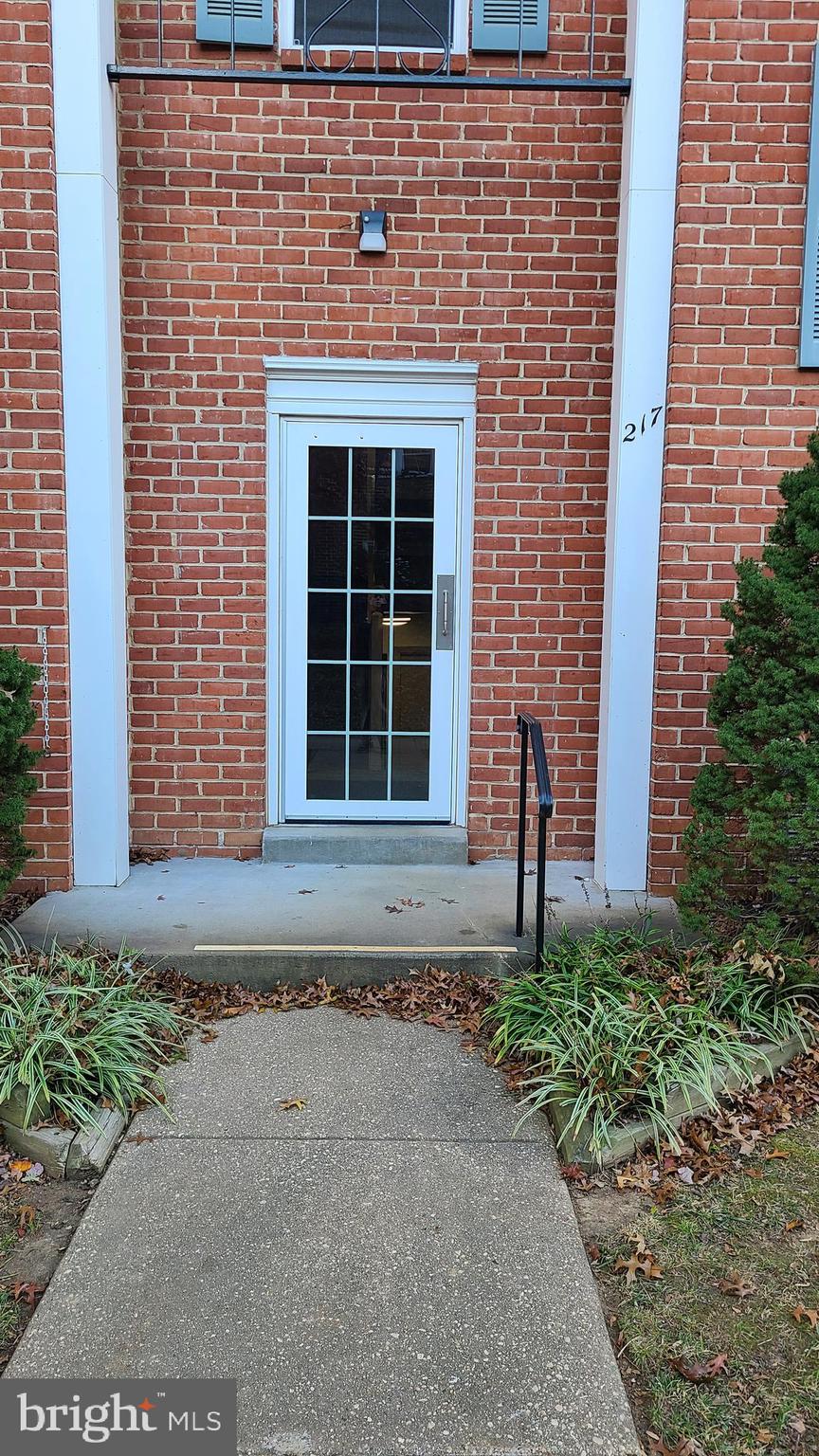 HICKORY HILLS CONDOMINIUMS - Residential