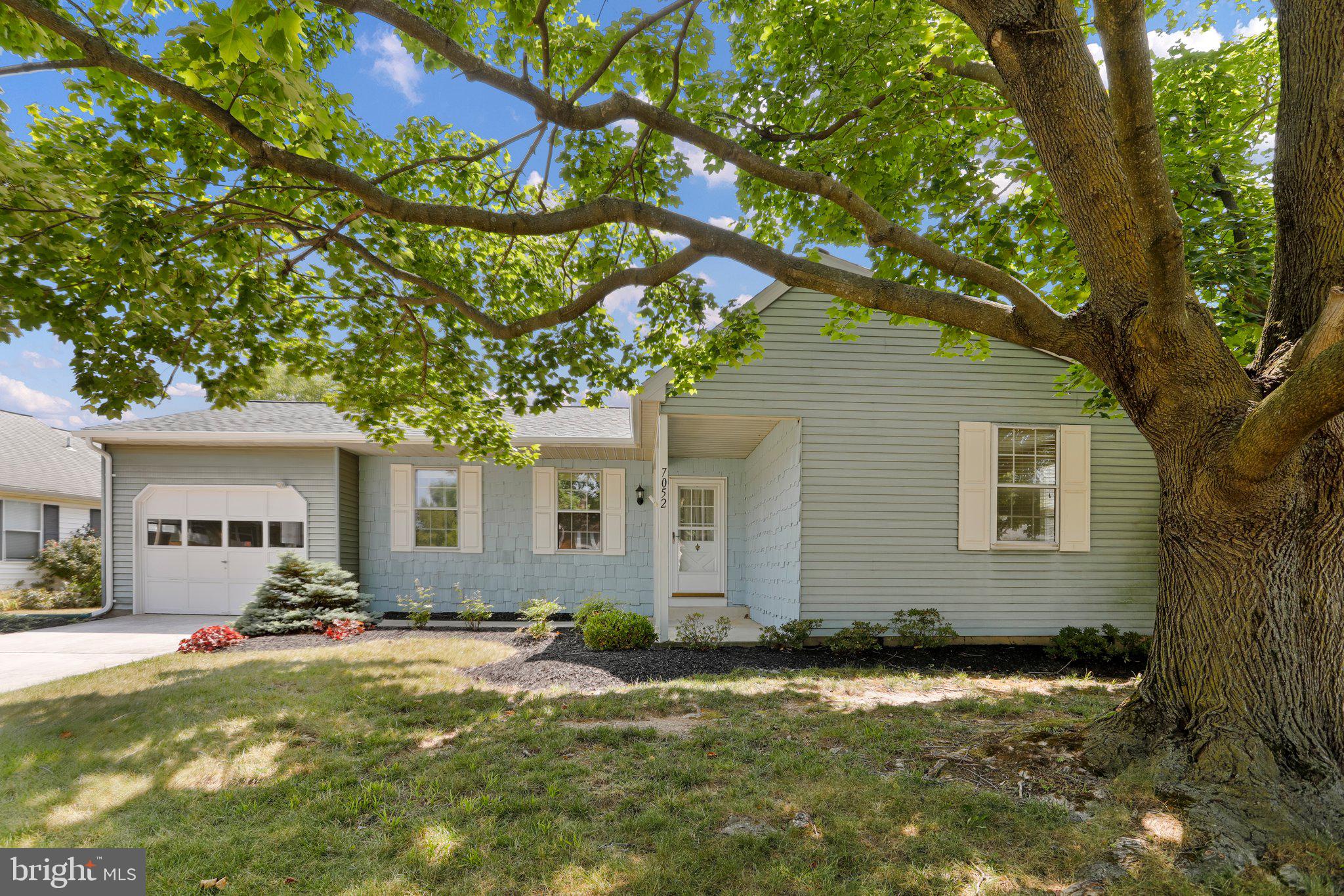 CRESTWOOD VILLAGE - Residential