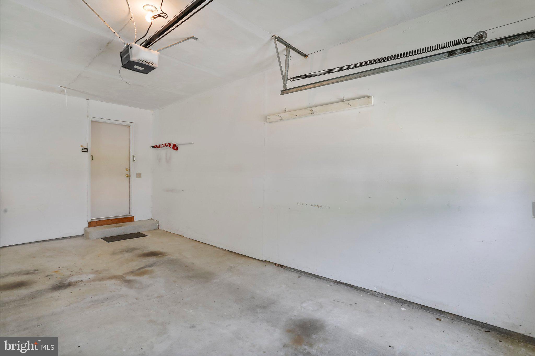 CRESTWOOD VILLAGE - Residential