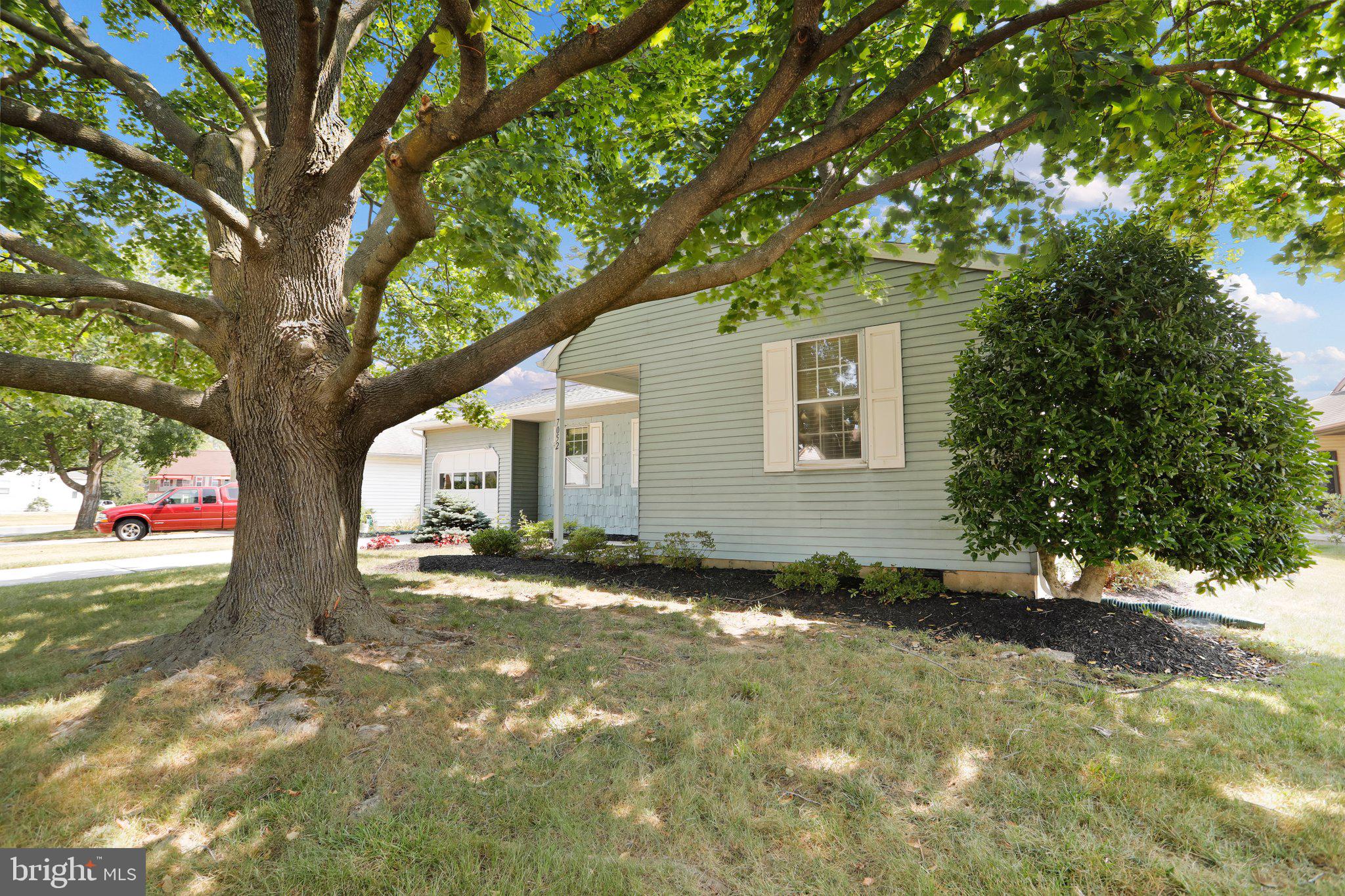 CRESTWOOD VILLAGE - Residential