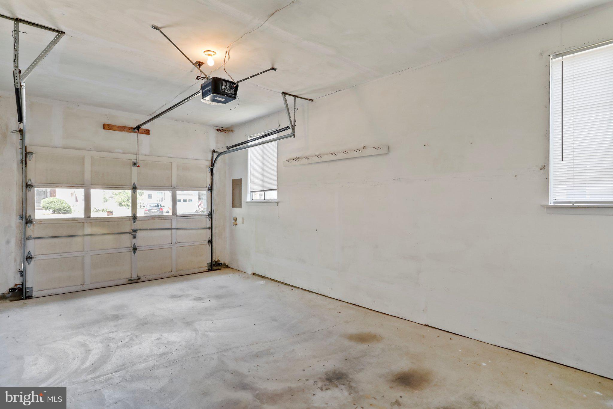 CRESTWOOD VILLAGE - Residential