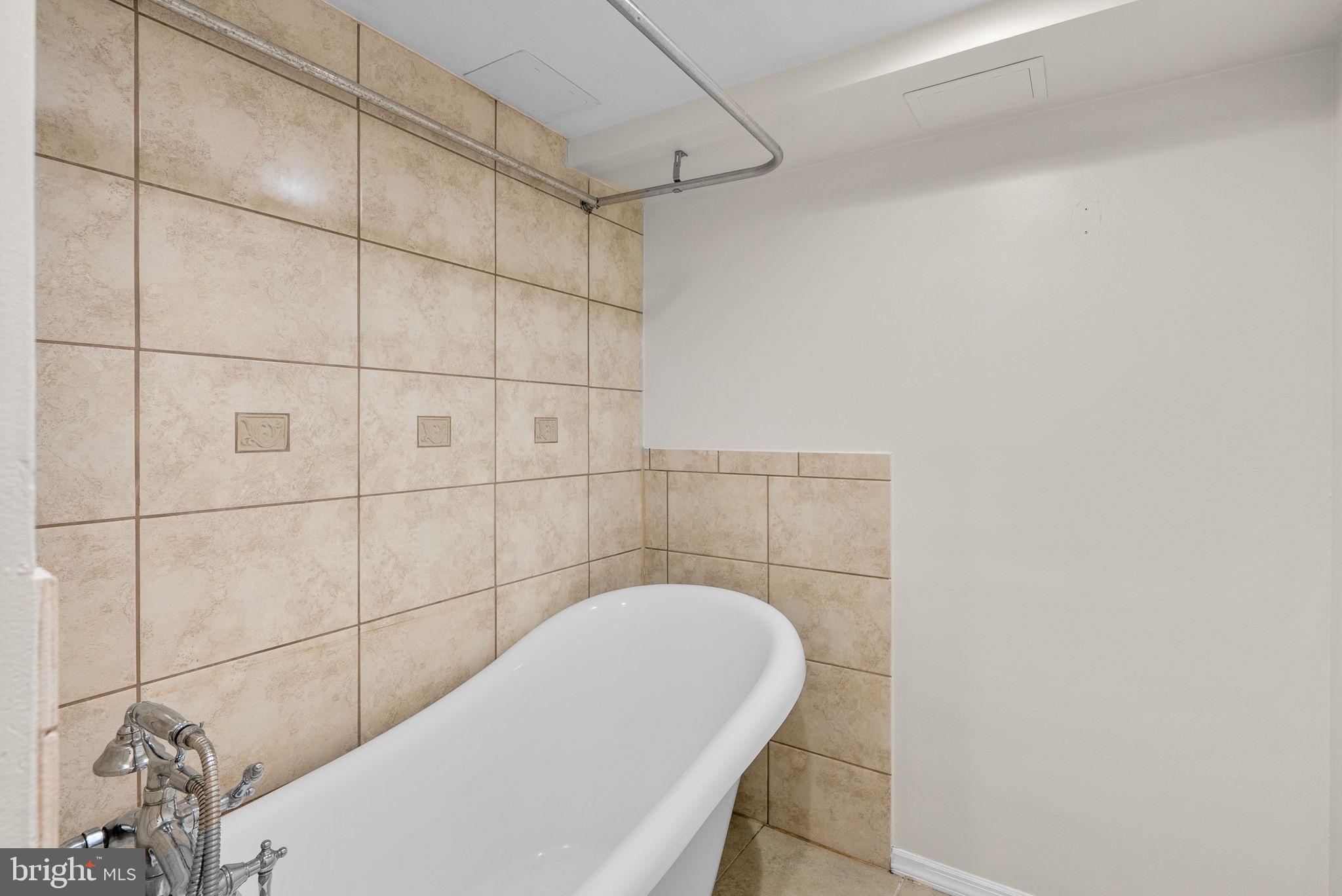 CAPE ARTHUR - Residential