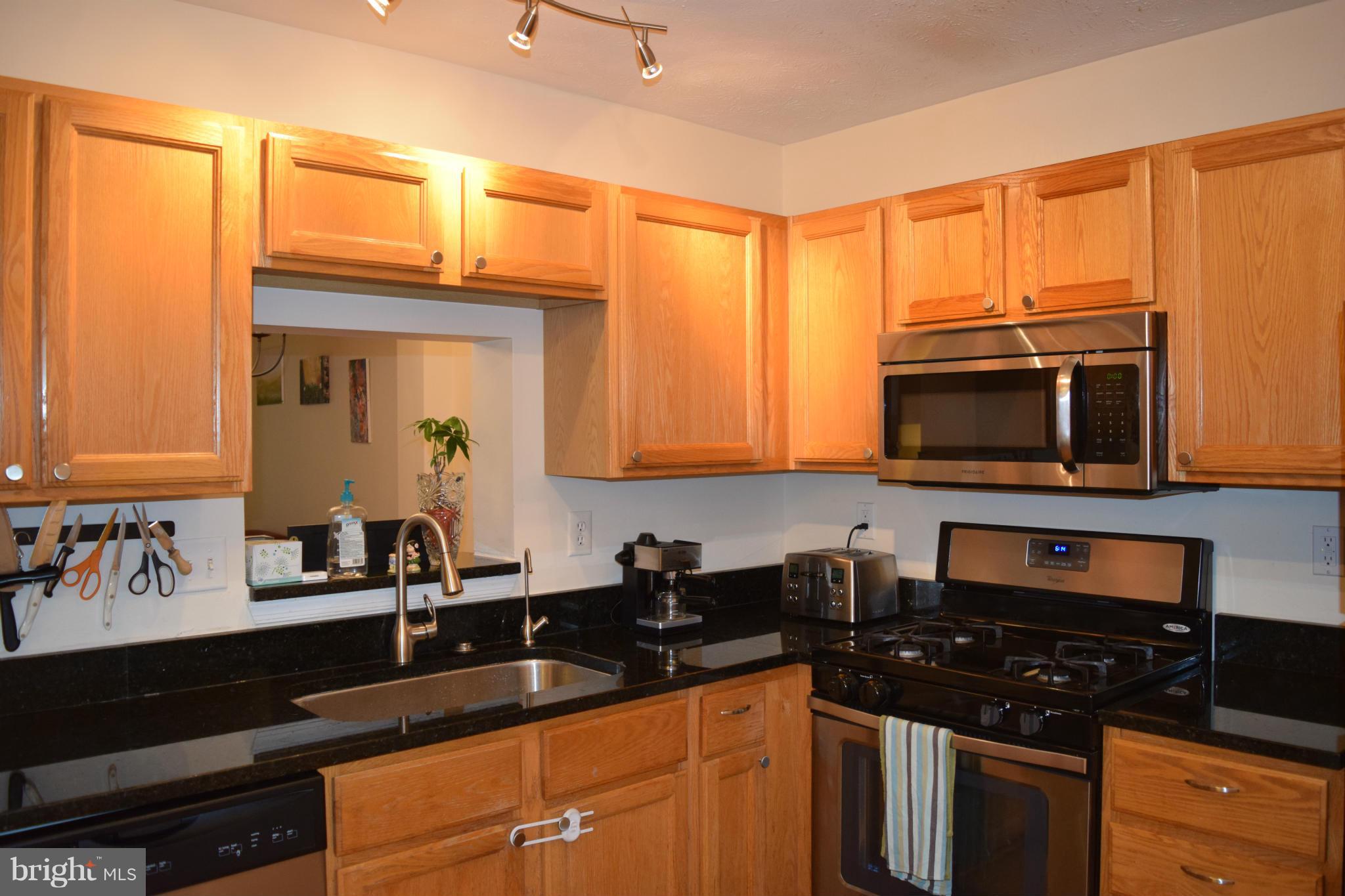 SHADY OAKS - Residential