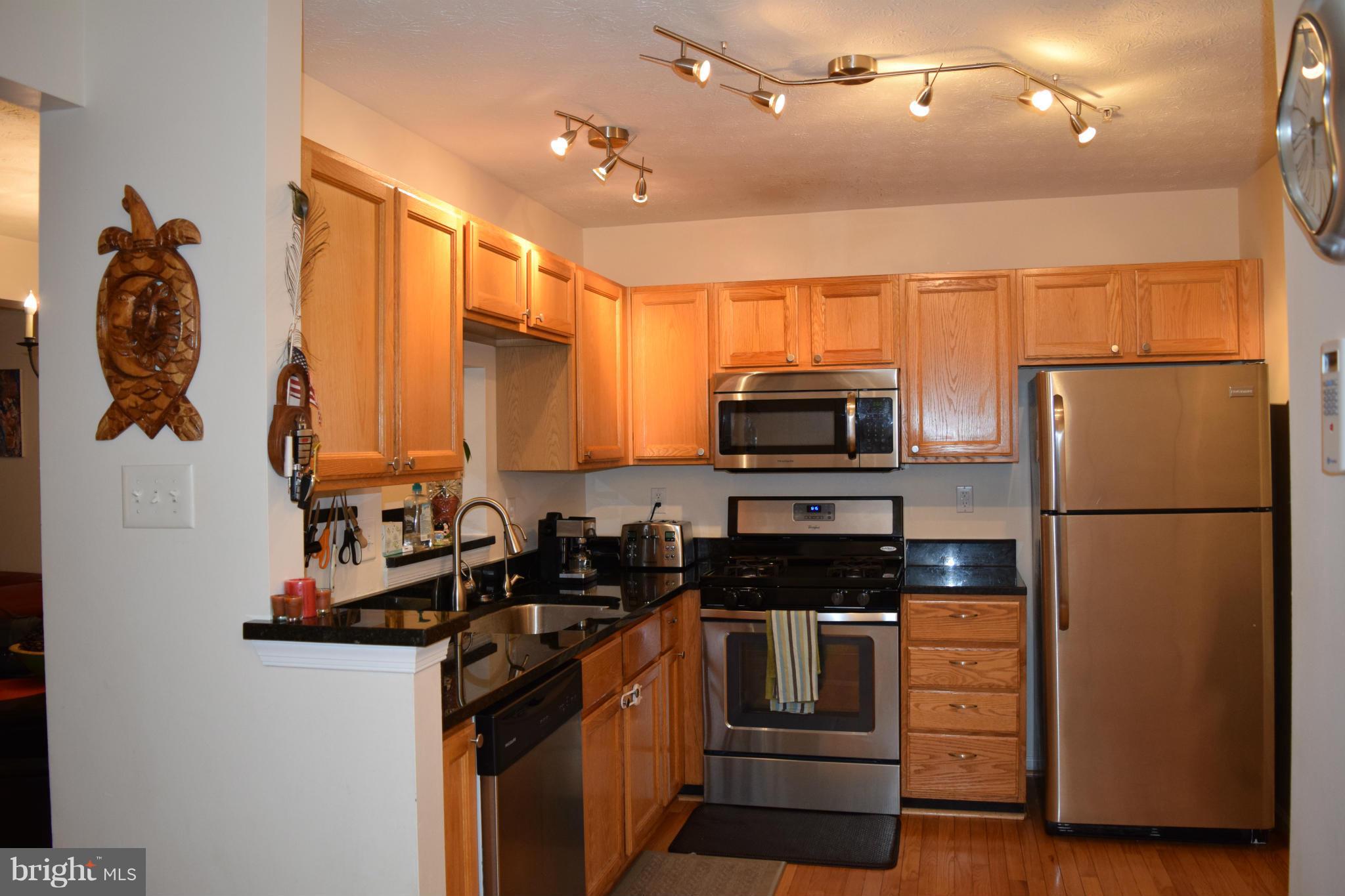 SHADY OAKS - Residential