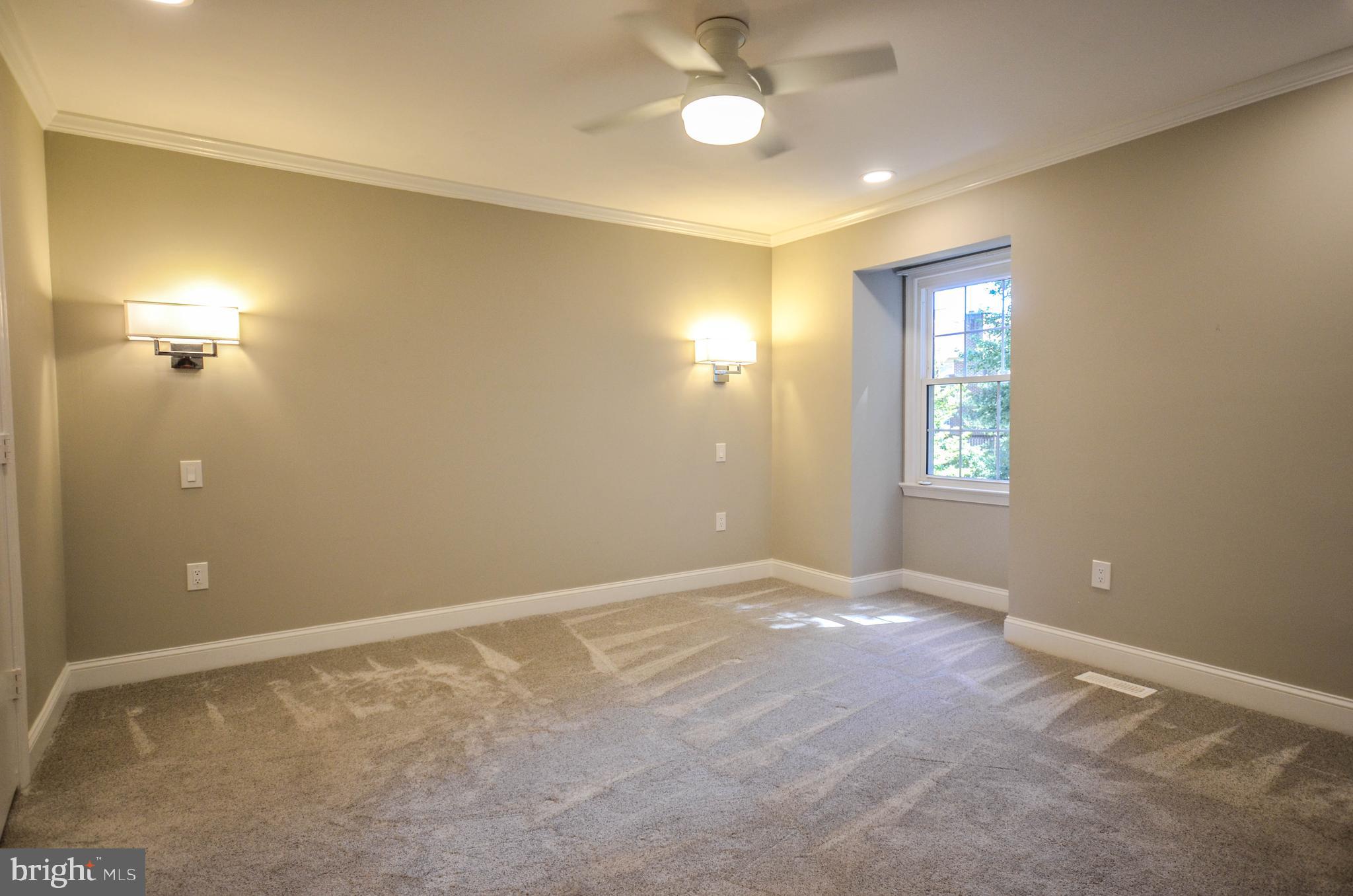 STRATTON COMMONS - Residential Lease