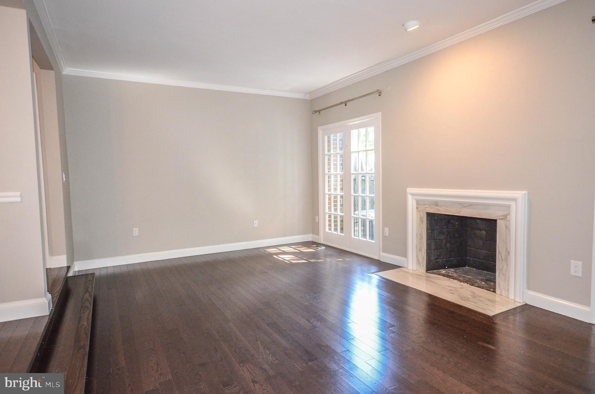 STRATTON COMMONS - Residential Lease