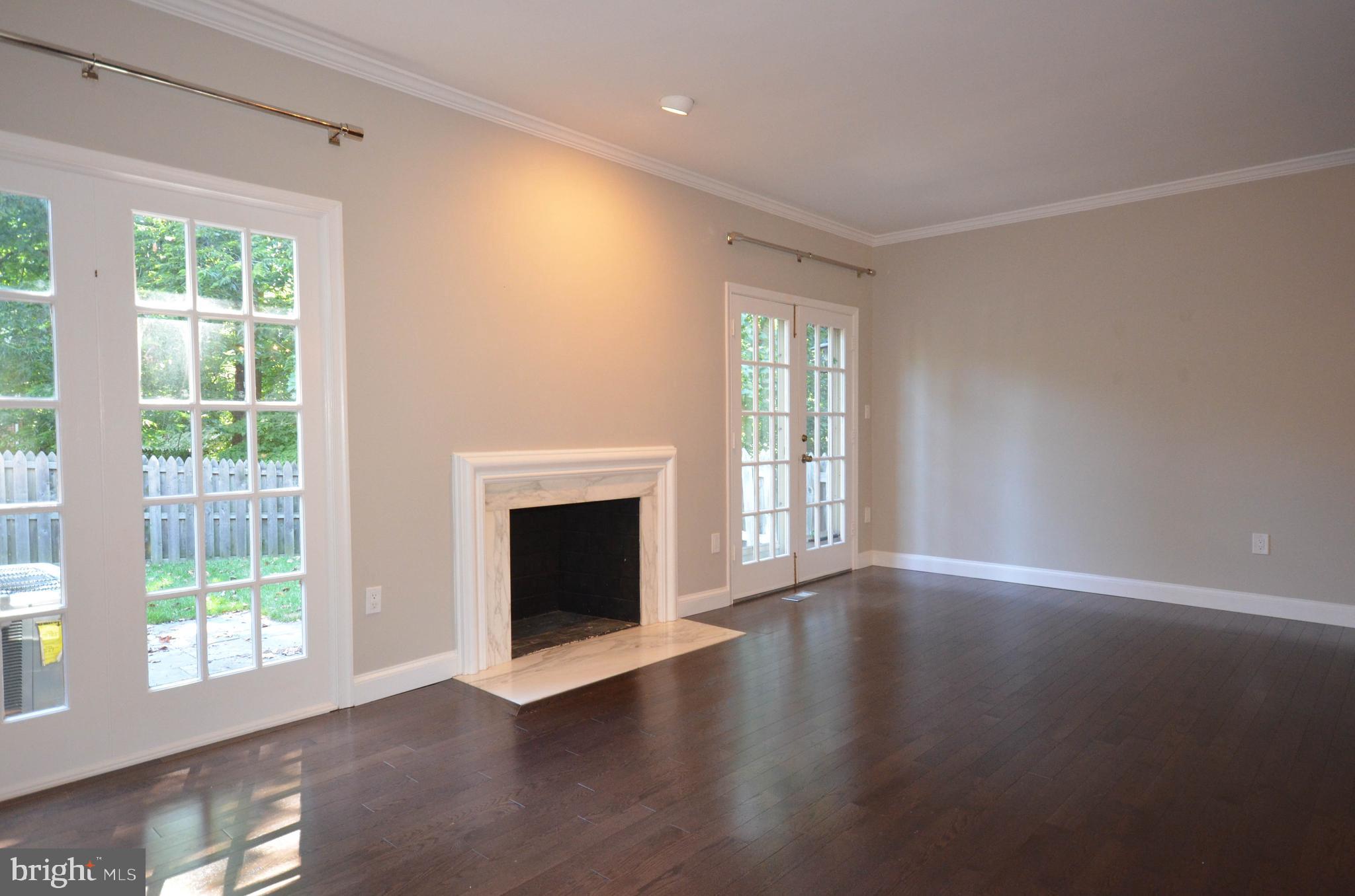 STRATTON COMMONS - Residential Lease