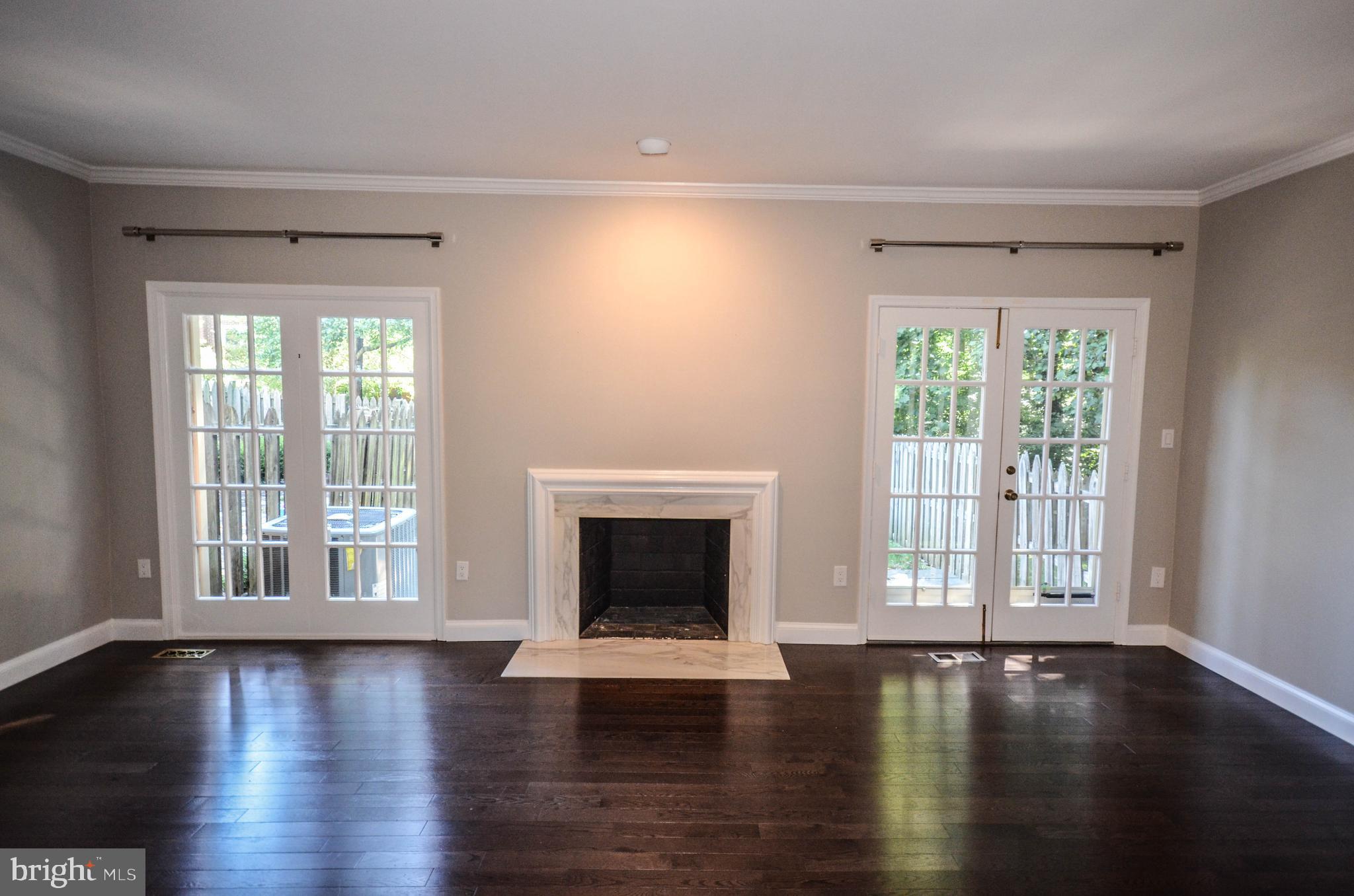 STRATTON COMMONS - Residential Lease